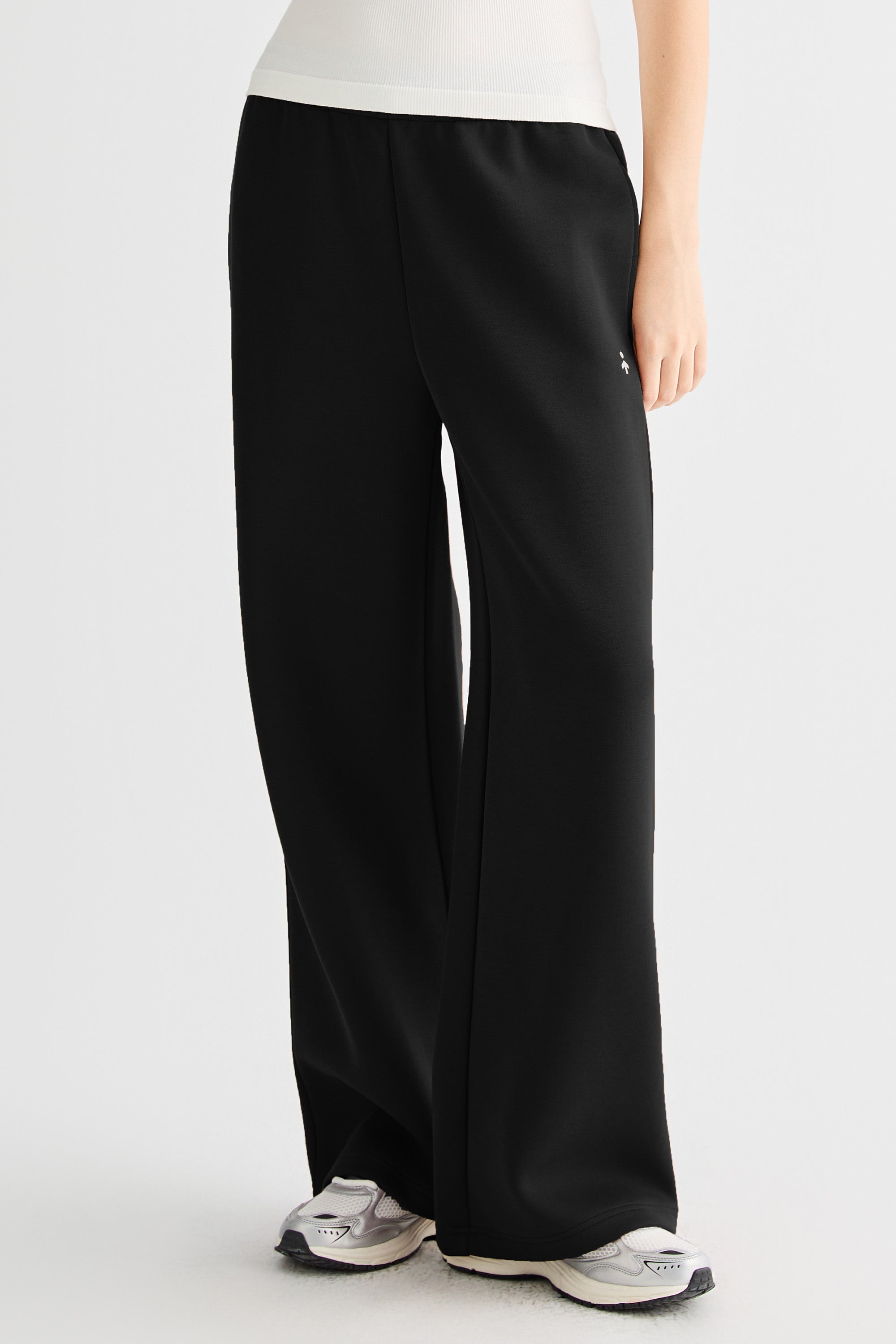 OROLAY Air Layer Wide-Leg Sweatpants #color_black