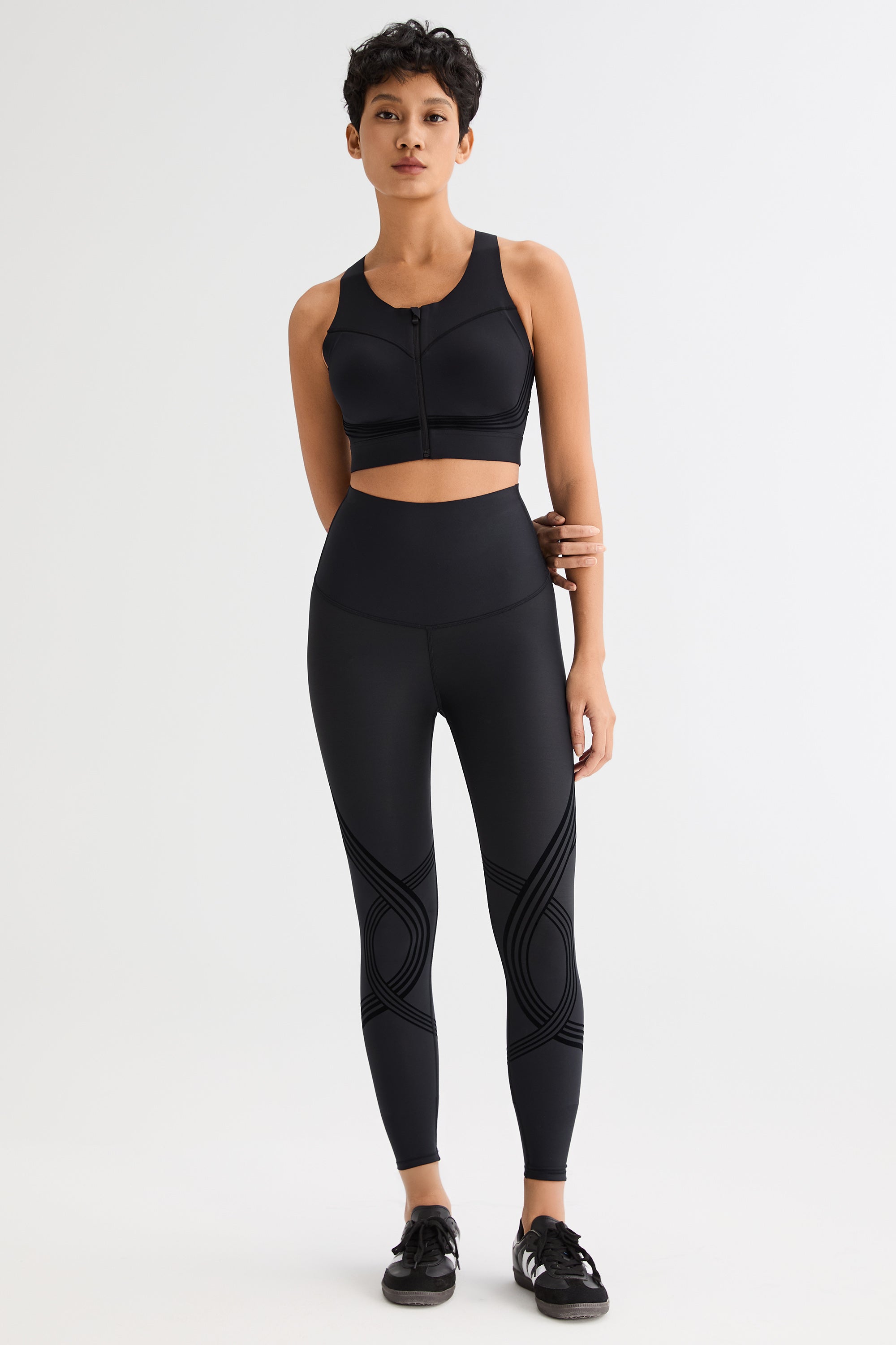 FlexSeam™ High-Waisted Signature 7/8 Leggings #color_black