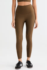 FlexSeam™ High-Waisted Signature 7/8 Leggings #color_brown