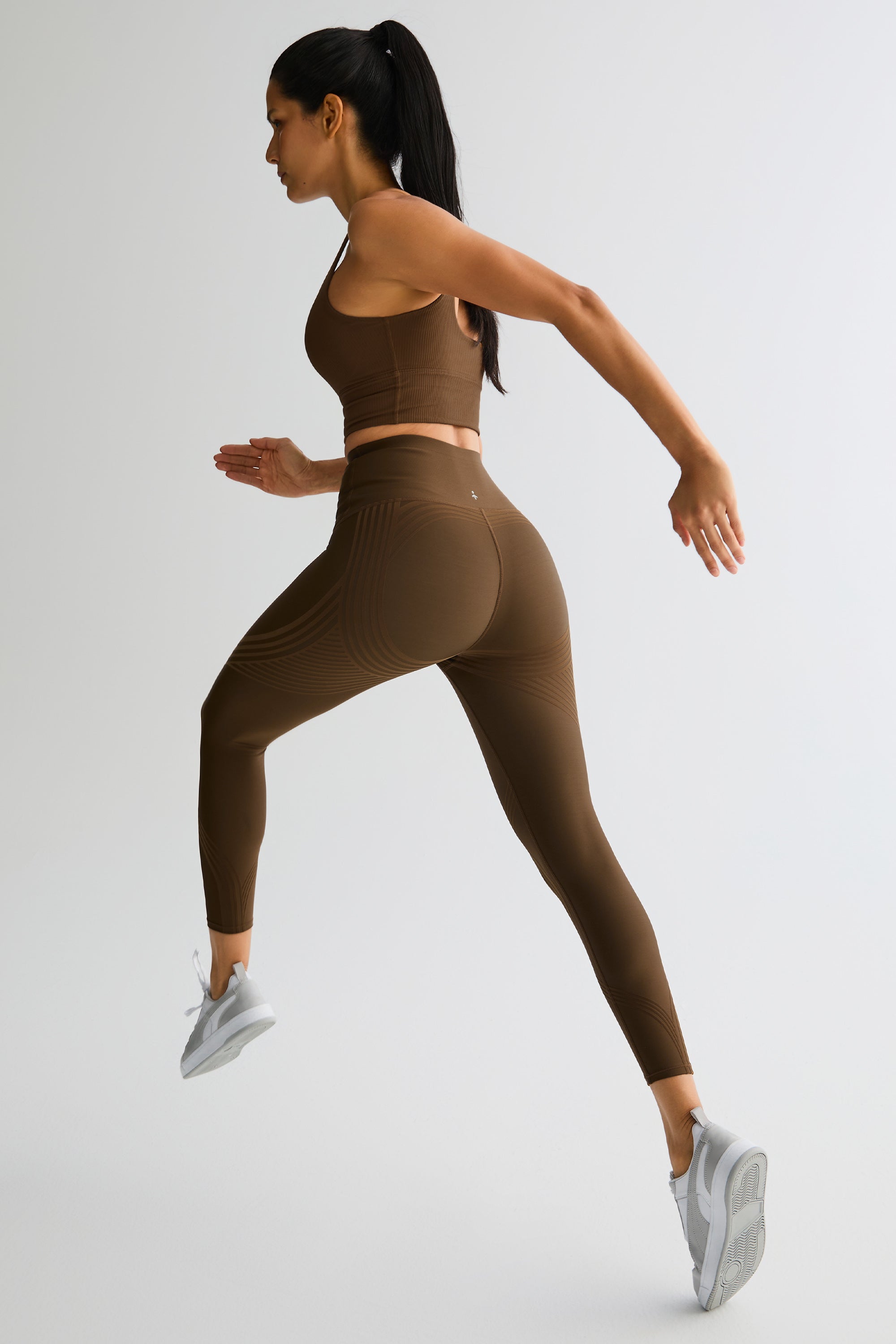 FlexSeam™ High-Waisted Signature 7/8 Leggings #color_brown