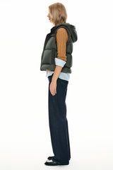 Orolay Hooded Puffer Down Vest Cropped Zip Up Lightweight #color_dark Green