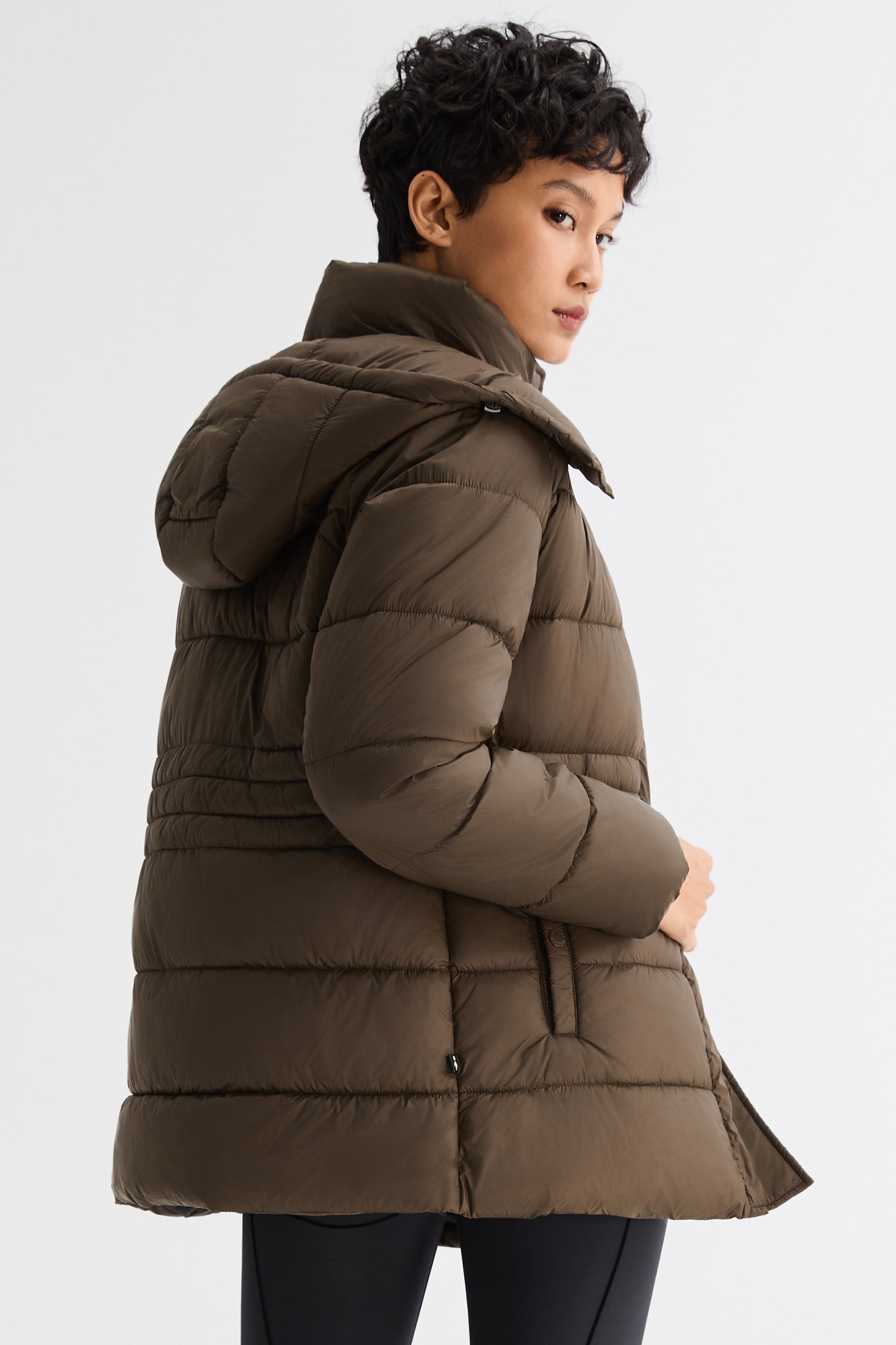 Orolay Hooded Quilted Everyday Puffer Jacket #color_coffee