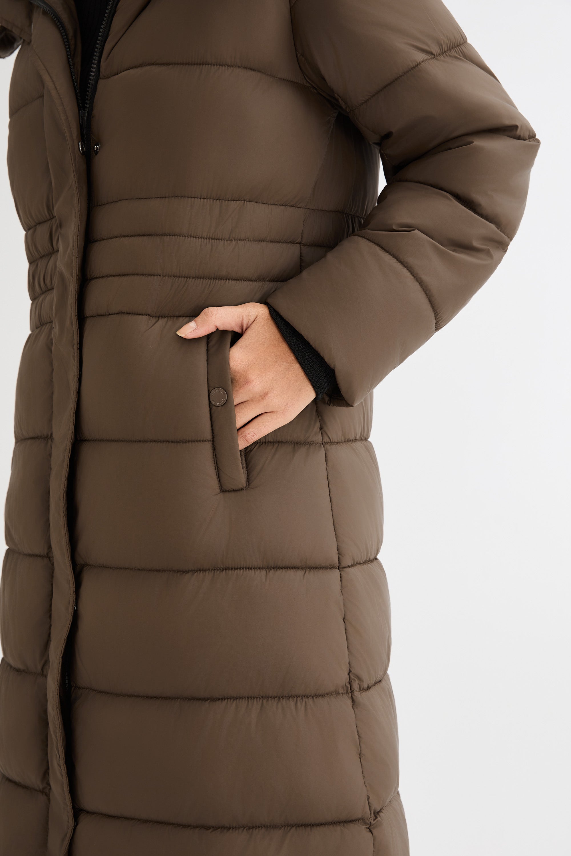 Orolay Long Hooded Quilted Puffer Jacket #color_coffee