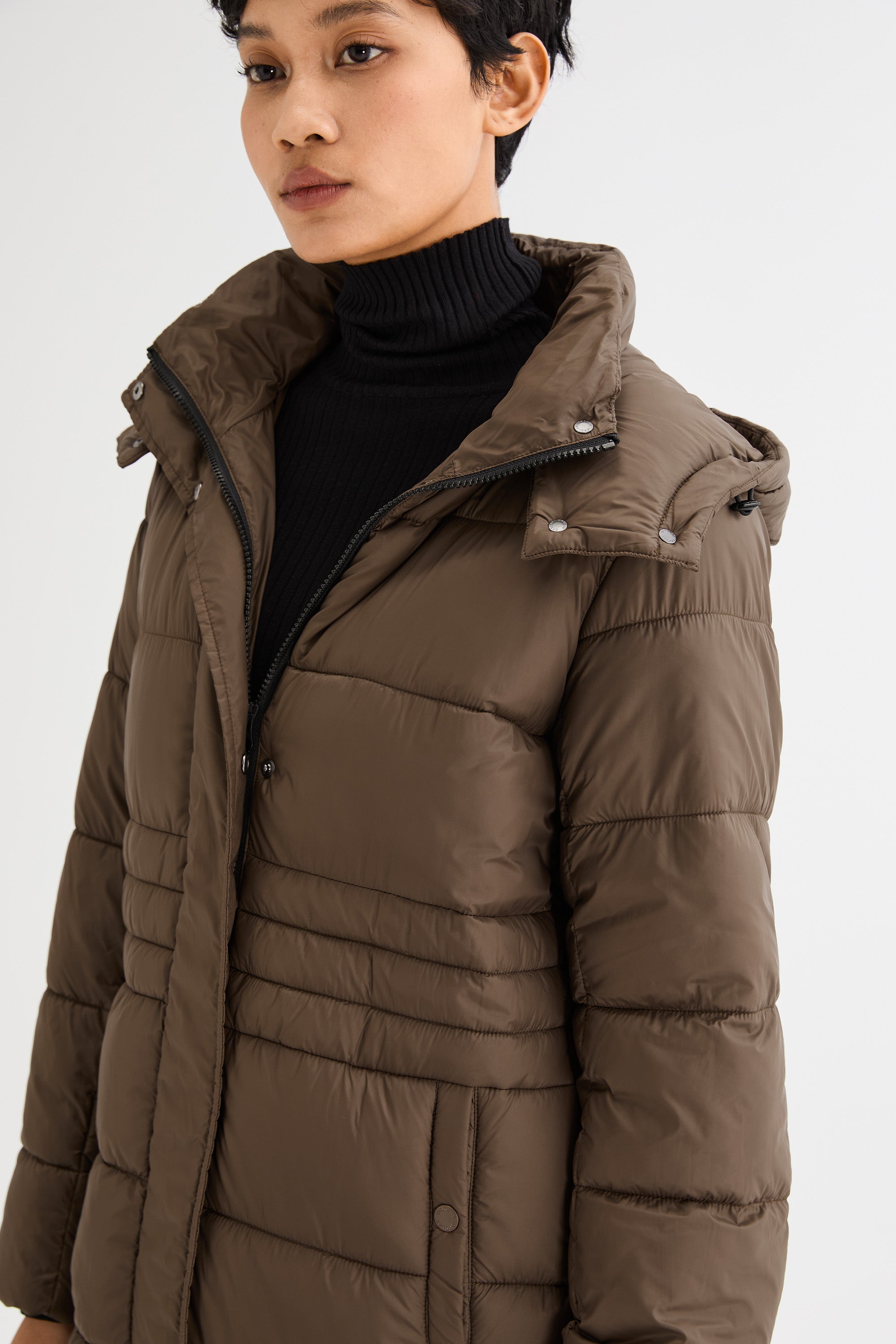 Orolay Long Hooded Quilted Puffer Jacket #color_coffee
