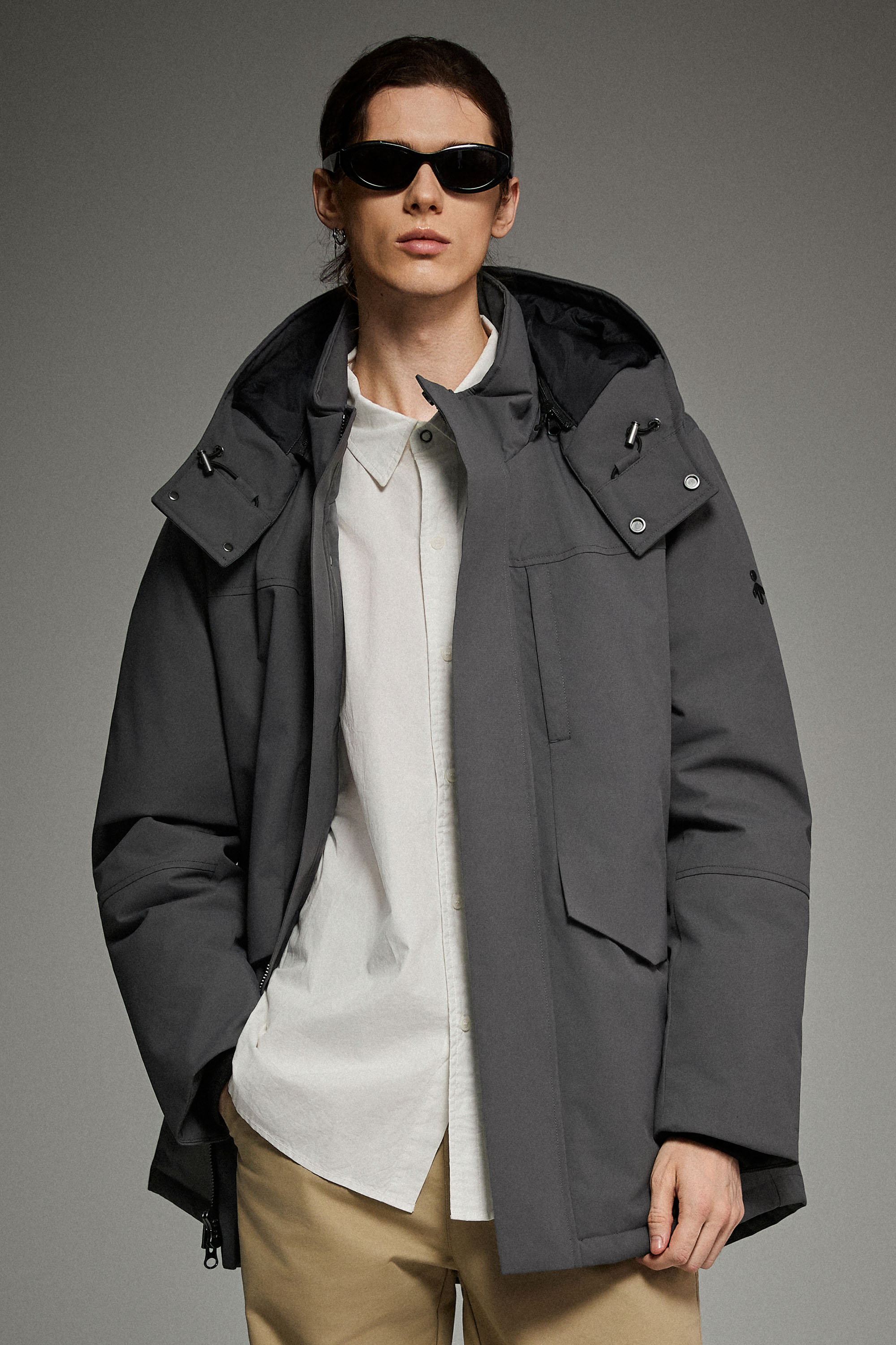 Mid-length Dual-Pocket Hooded Down Parka Jacket Orolay #color_gray
