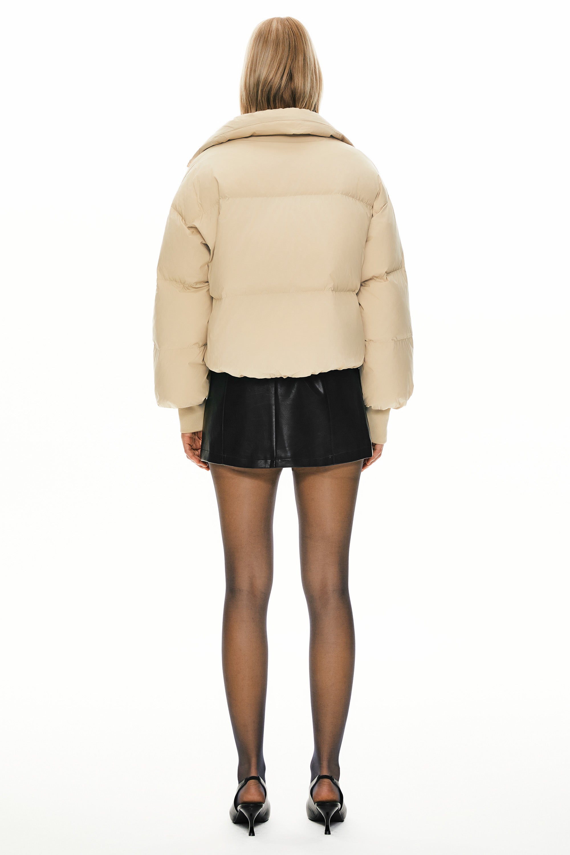 Orolay-Puff-O Classics Short Oversized Down Coat-#color_Frosted Almond
