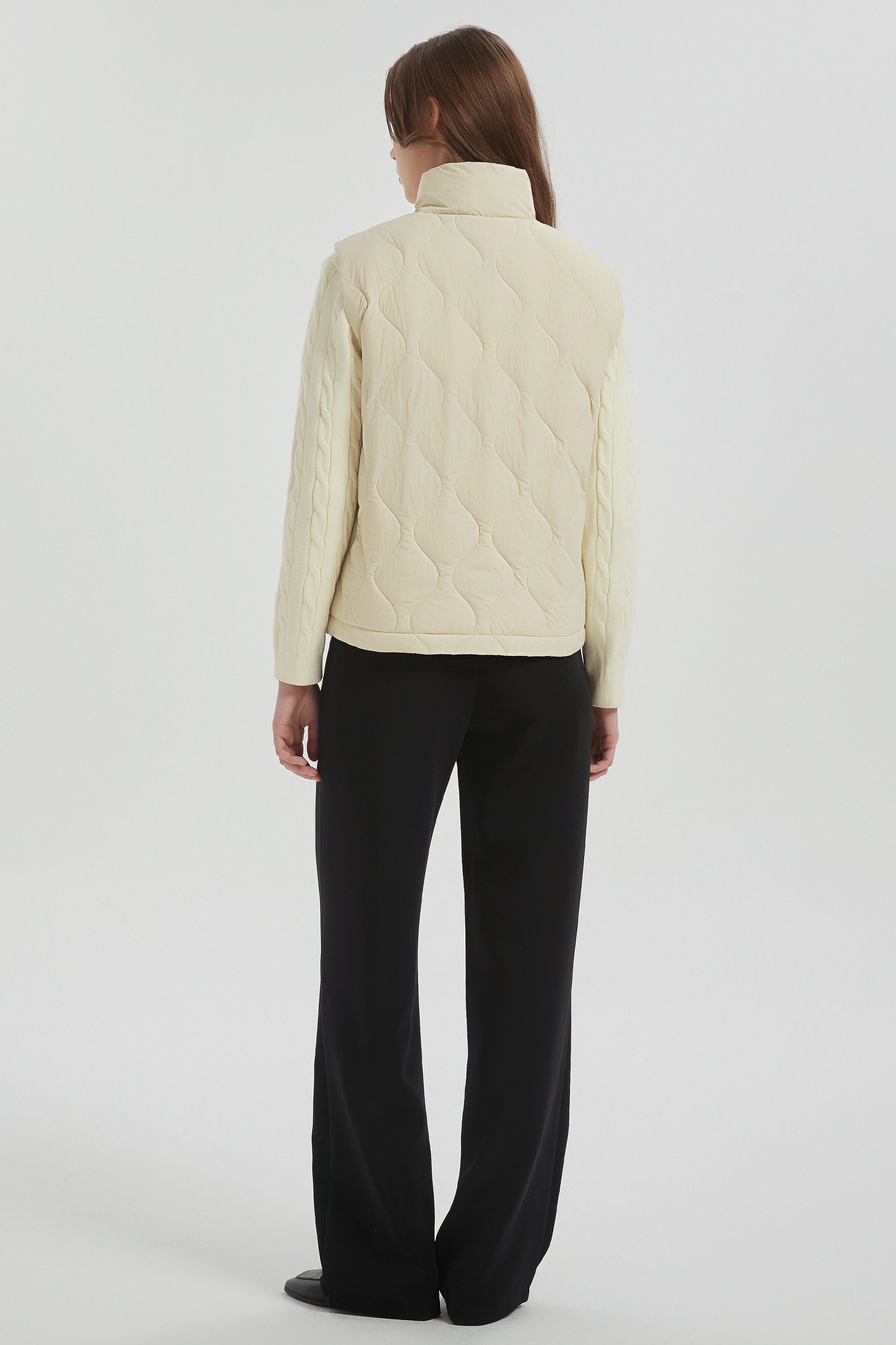 OROLAY Cropped Puffer Vest Zip Up Lightweight #color_beige