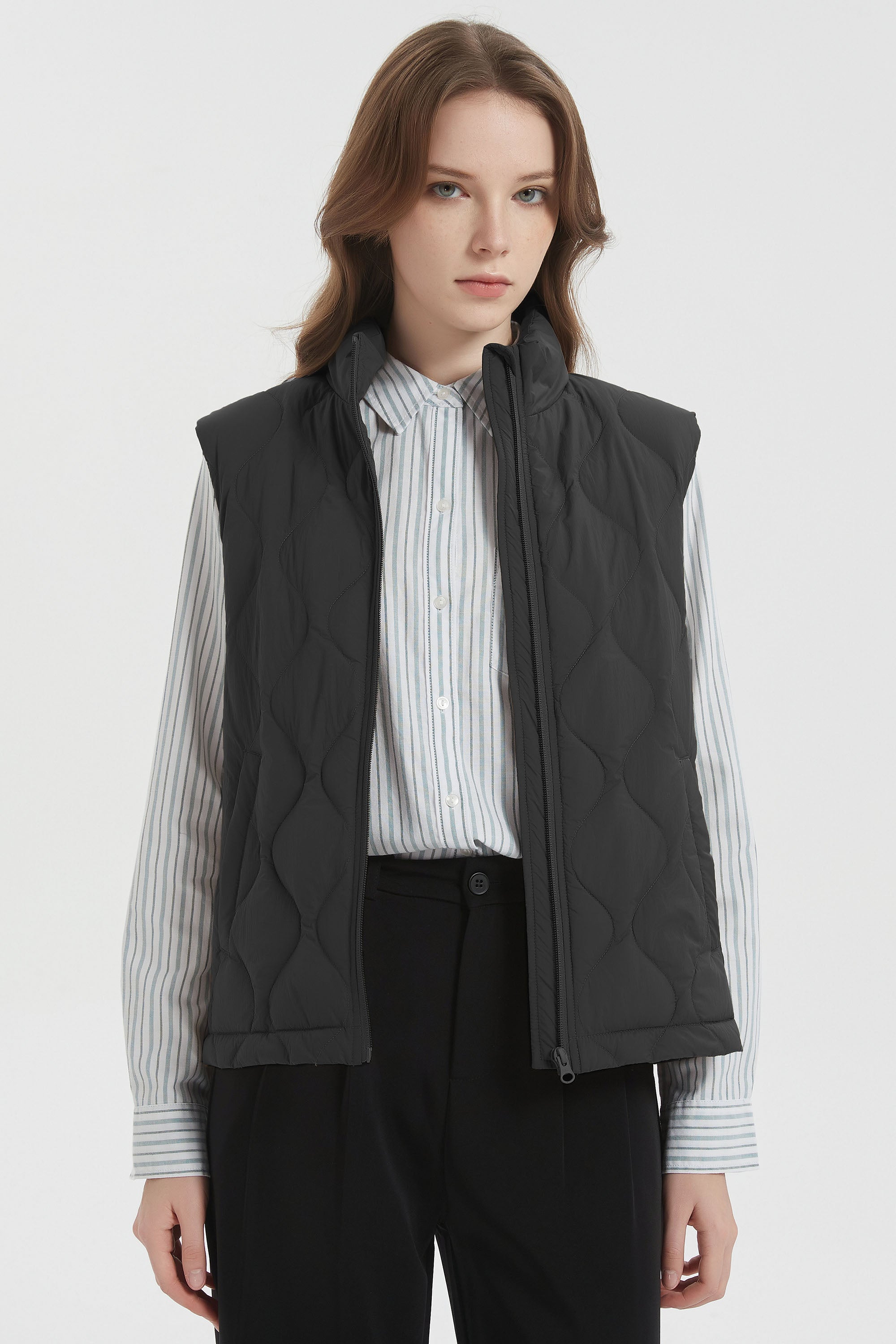 OROLAY Cropped Puffer Vest Zip Up Lightweight #color_black