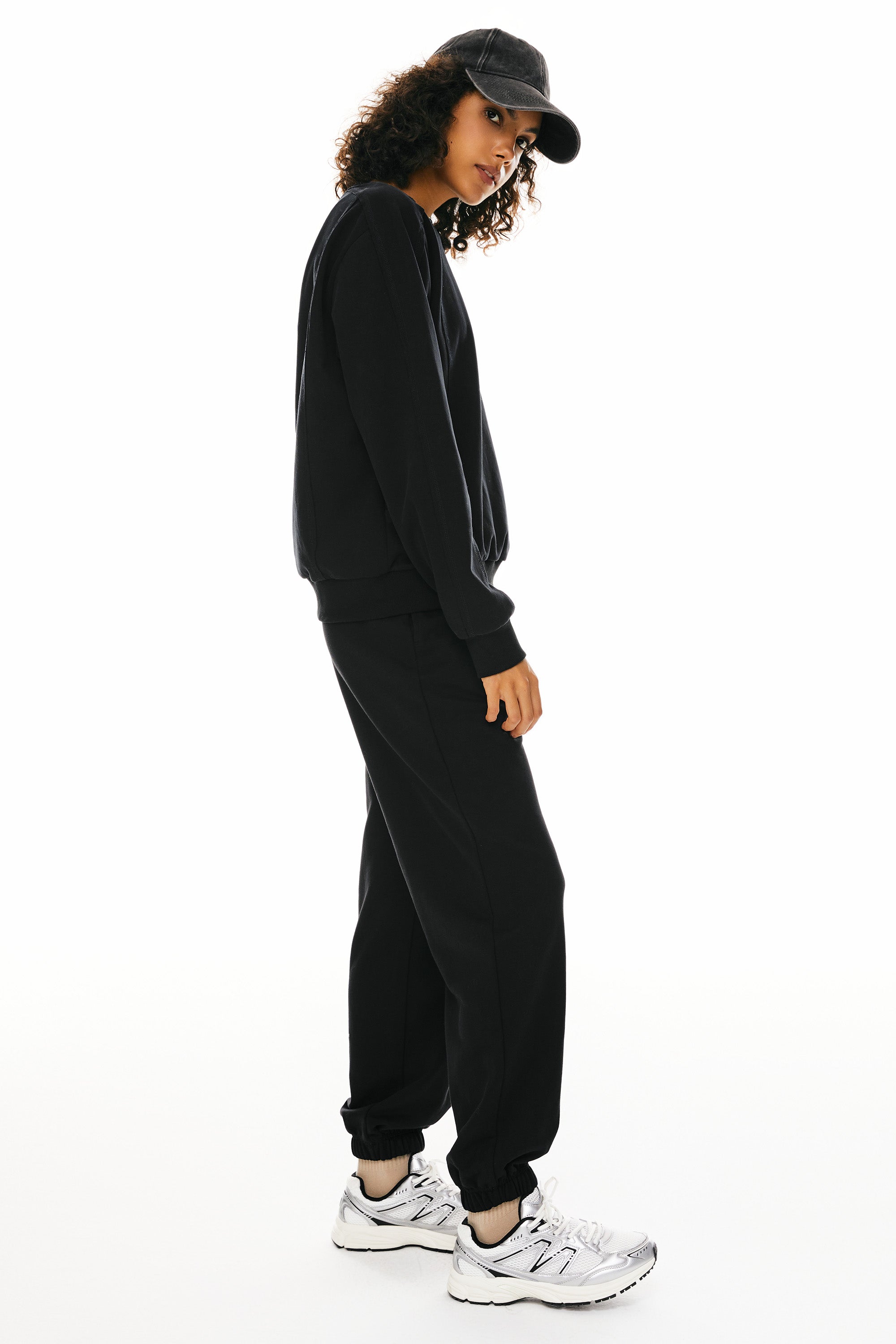 Orolay Casual Crewneck Sweatshirts Long Sleeve #color_black