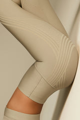 FlexSeam™ High-Waisted Signature 7/8 Leggings #color_Khaki