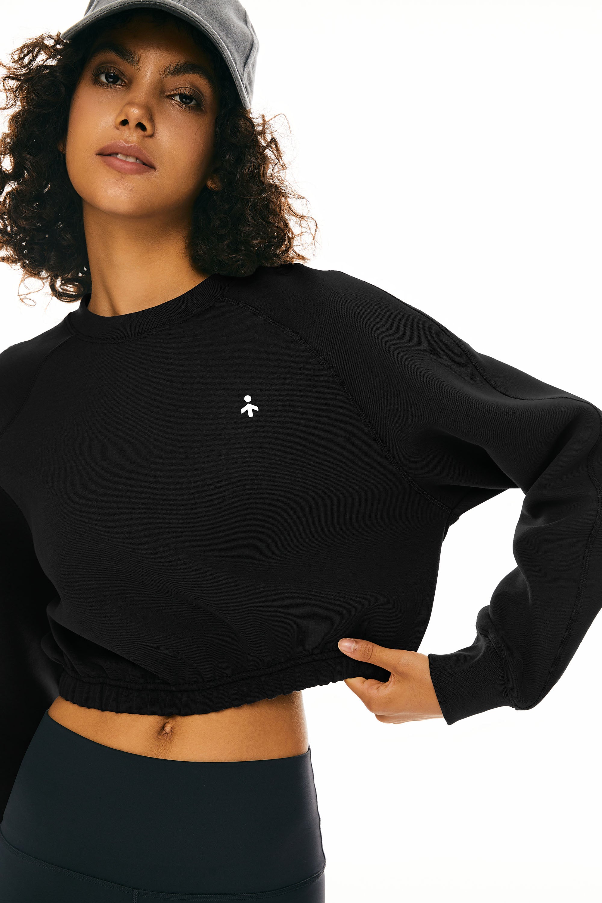 Orolay Oversized Cropped Sweatshirt Long Sleeve #color_black