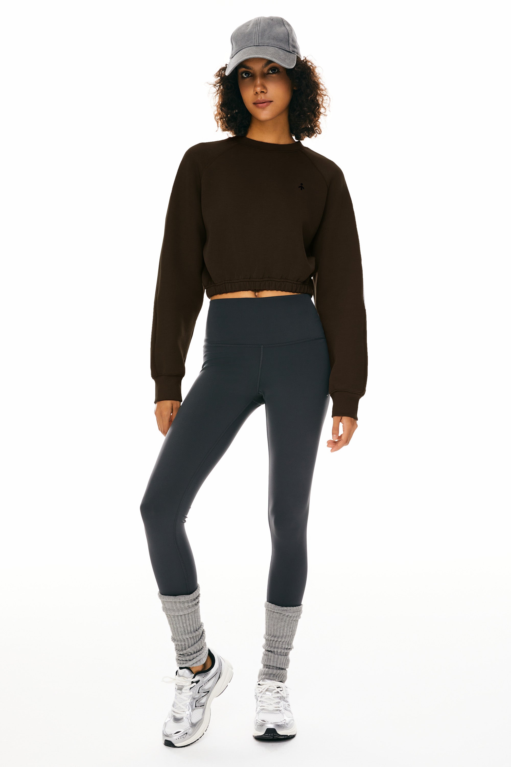 Orolay Oversized Cropped Sweatshirt Long Sleeve #color_brown