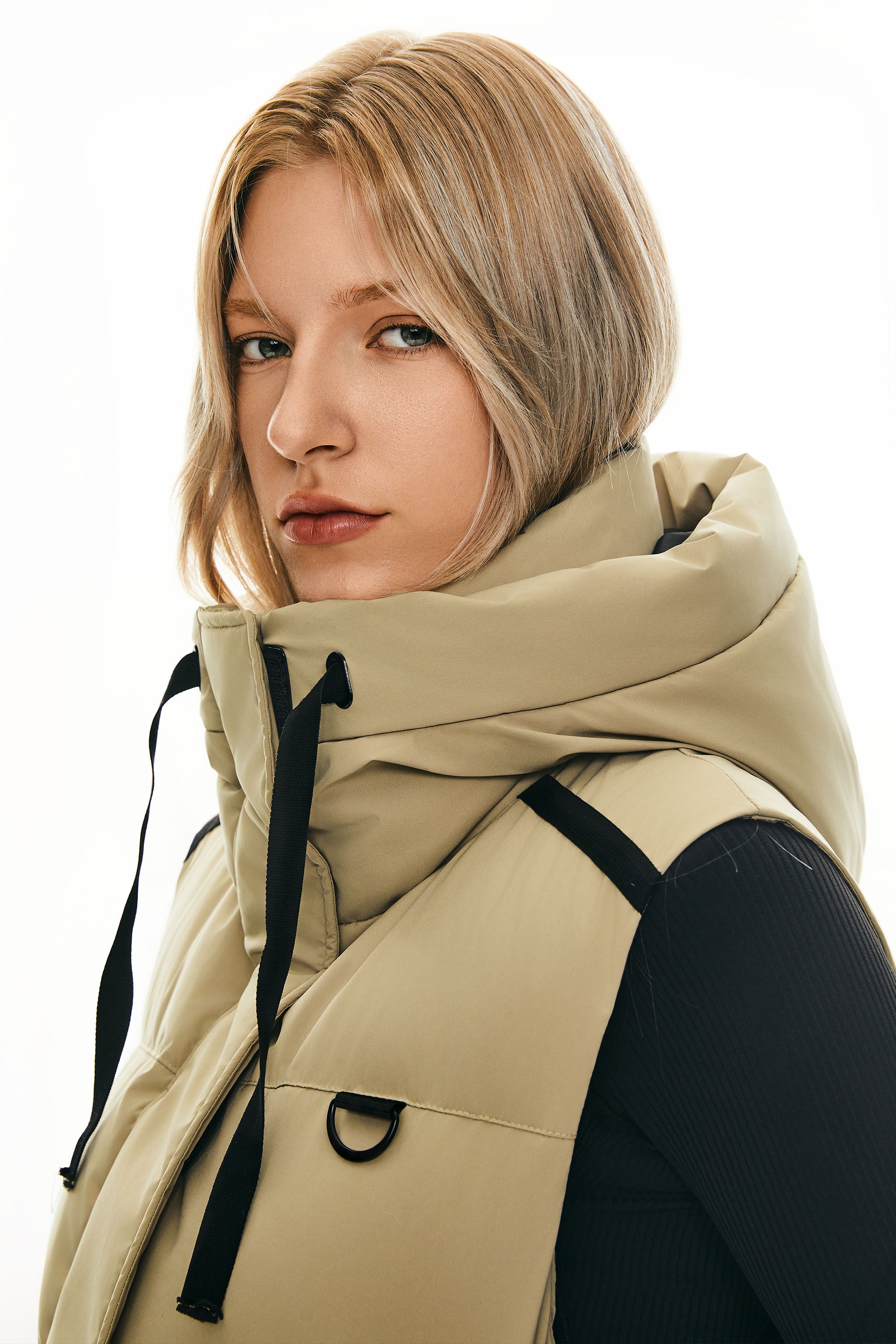 Orolay Puffer Down Vest Hooded Cropped Zip Up #color_Khaki