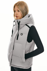 Orolay Puffer Down Vest Hooded Cropped Zip Up #color_lightgray