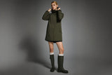 Pourquoi la veste de trench imperméable est un must-have pour les saisons pluvieuses