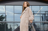 Cómo Lucir Elegante con un Abrigo Largo de Sherpa