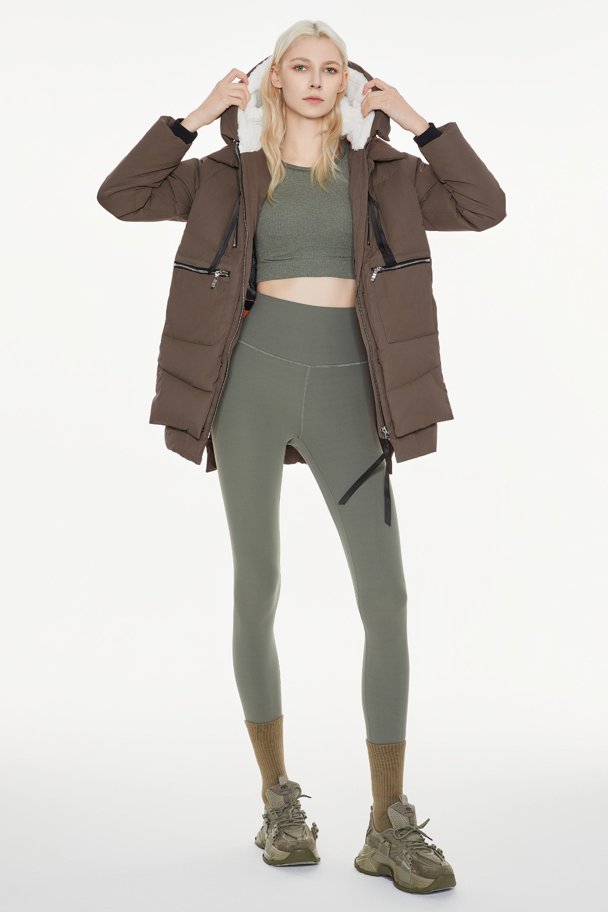 Orolay 092 Classics Women's Thickened Down Jacket #color_coffee