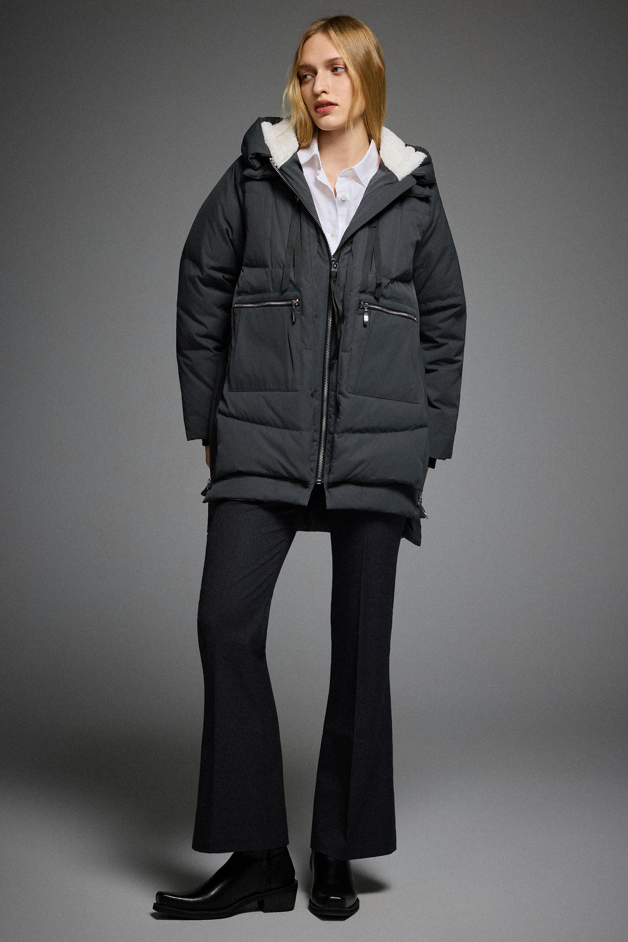 Orolay 092 Classics Women's Thickened Down Jacket #color_darkgray