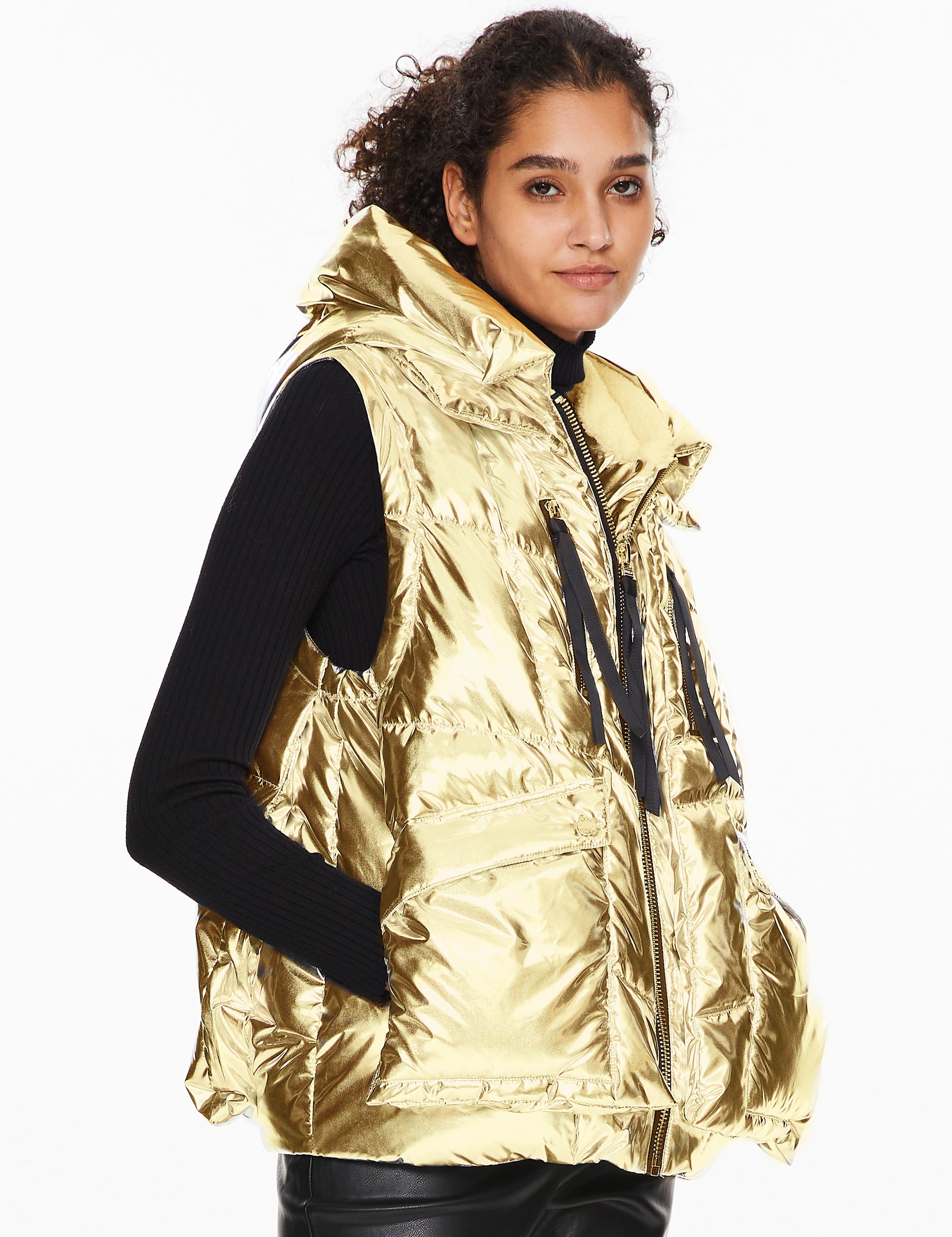 Orolay-092 Cosmos Cropped Chrome Down Vest-#color_Metallic Golden