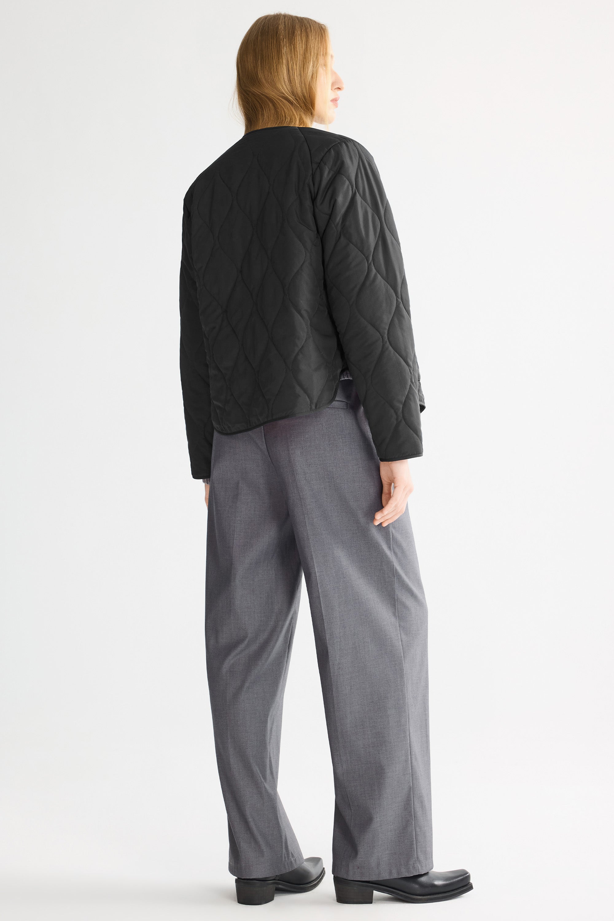 OROLAY 092 Universe® Lightweight Quilted Jacket #color_black