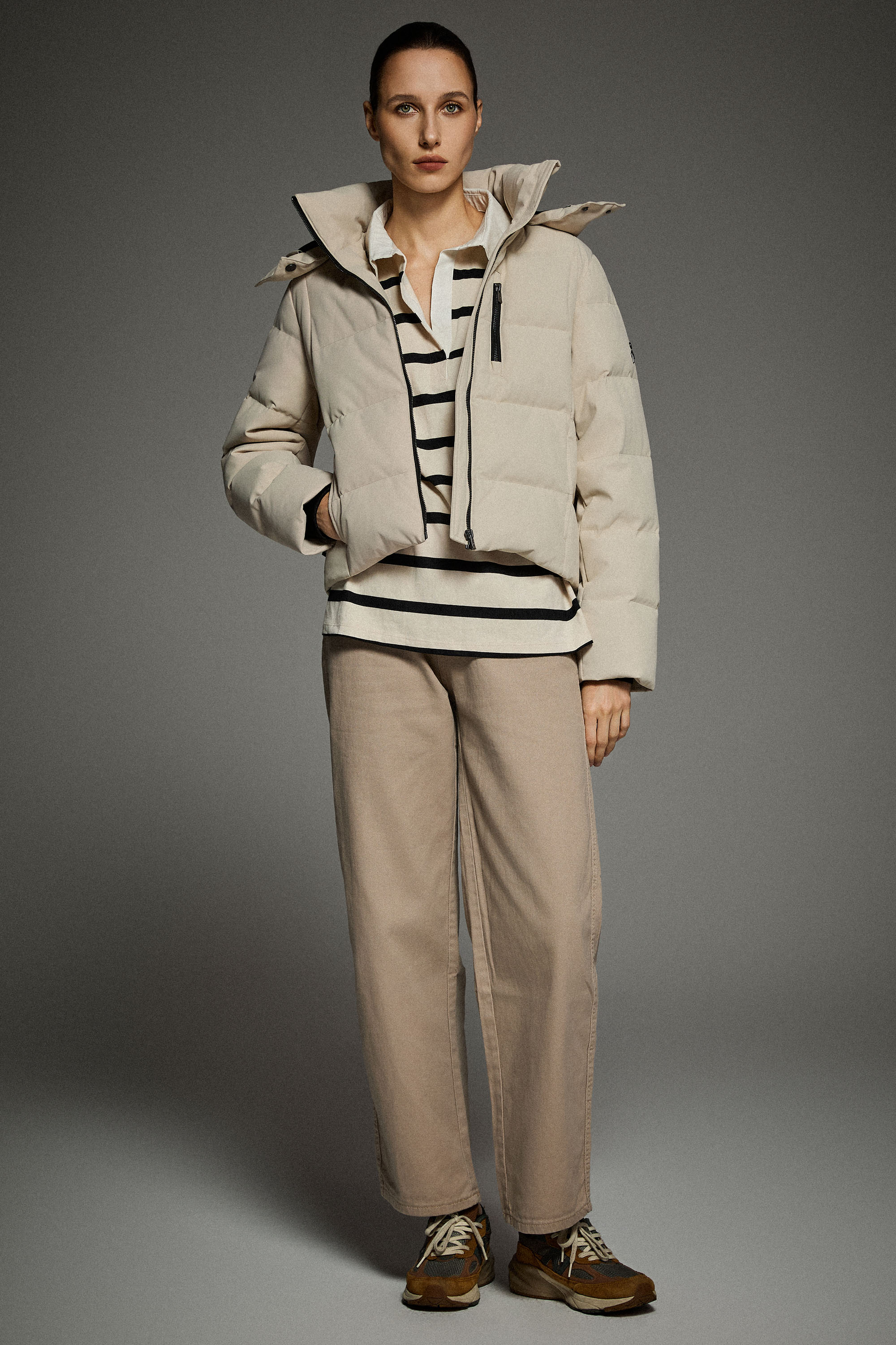 CityForm Short Detachable Hood Down Jacket orolay #color_beige