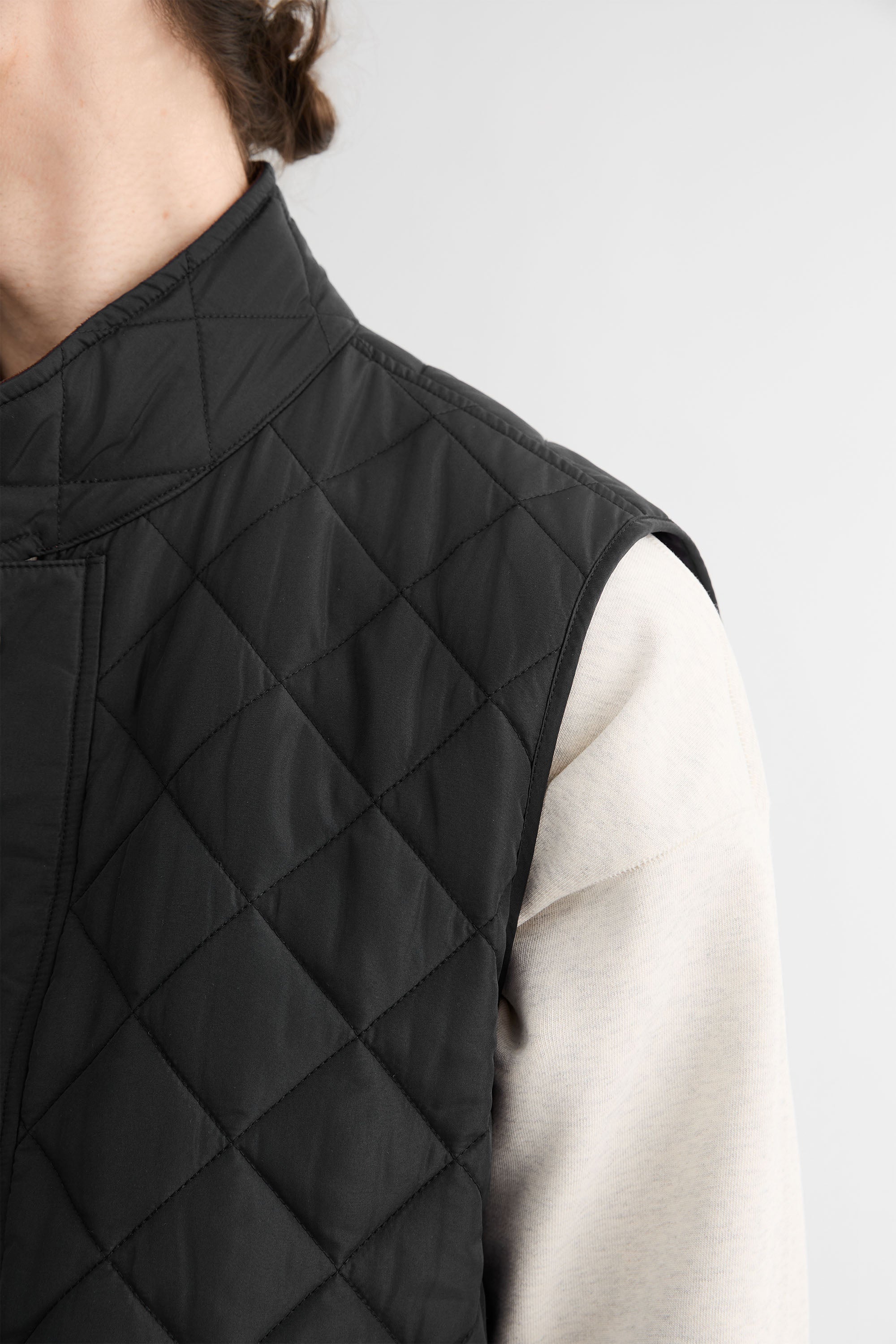 Classic Barn Lightweight Vest #color_black
