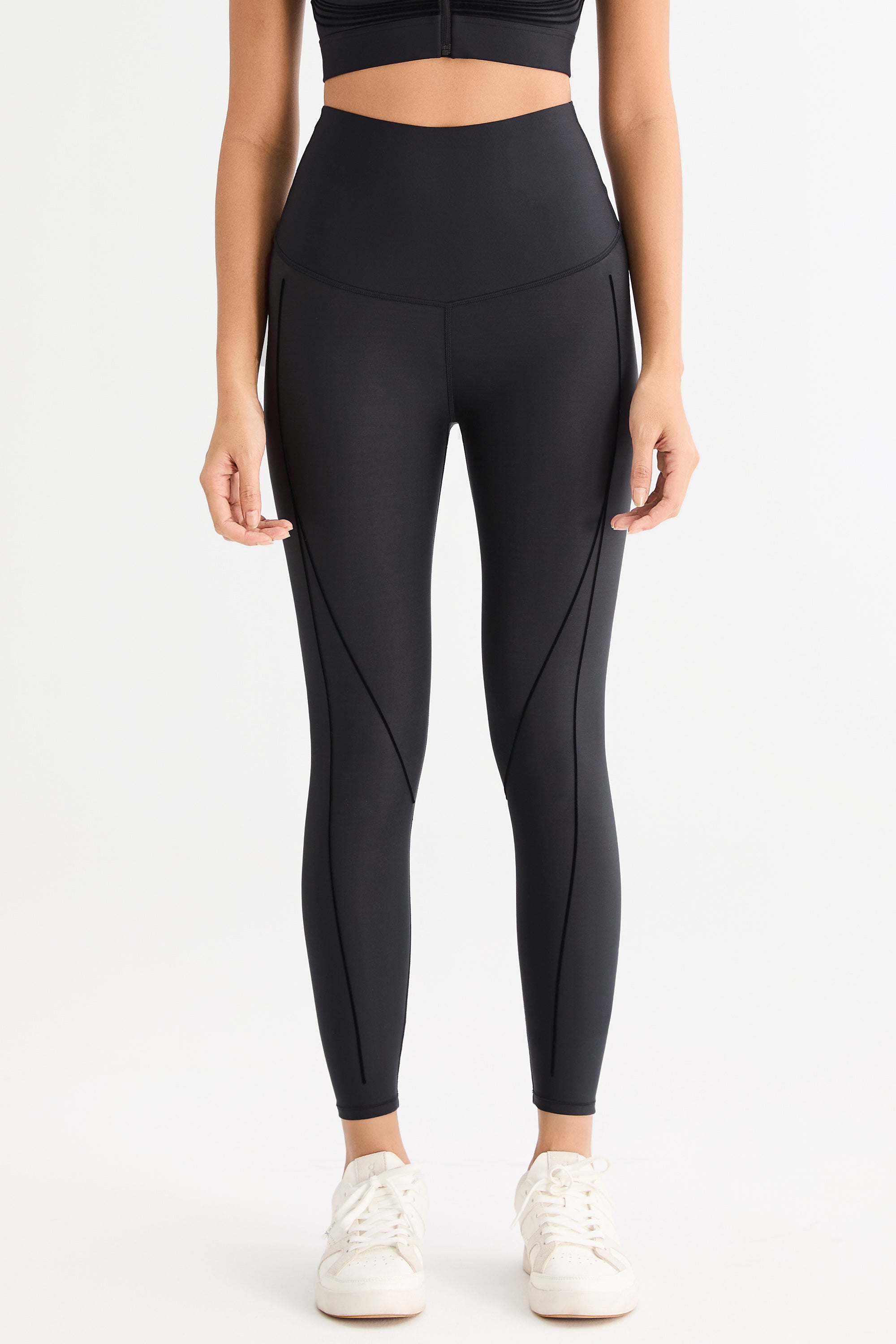 FlexSeam™ High-Waisted Timeless 7/8 Leggings #color_black