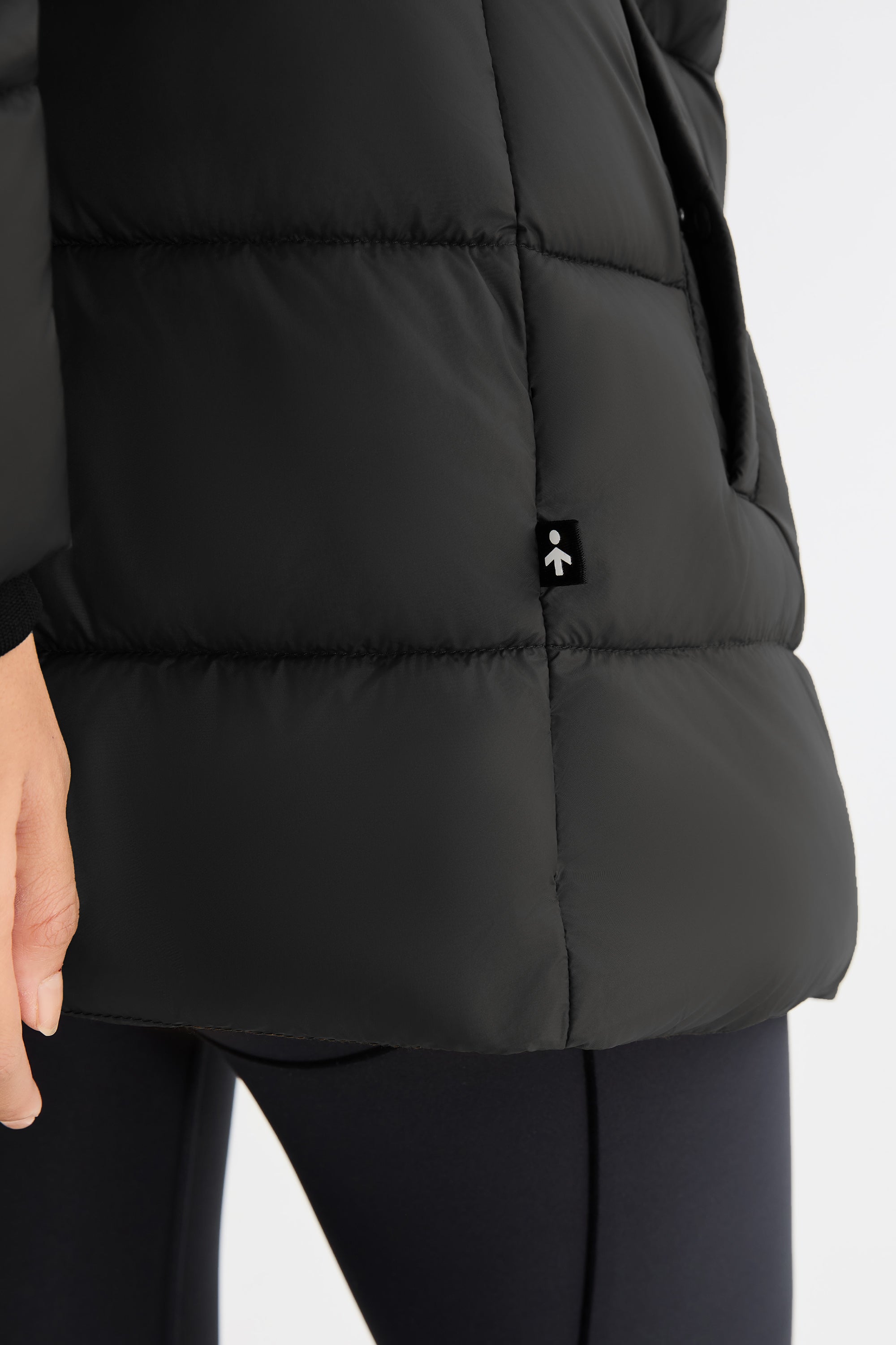 Orolay Hooded Quilted Everyday Puffer Jacket #color_black