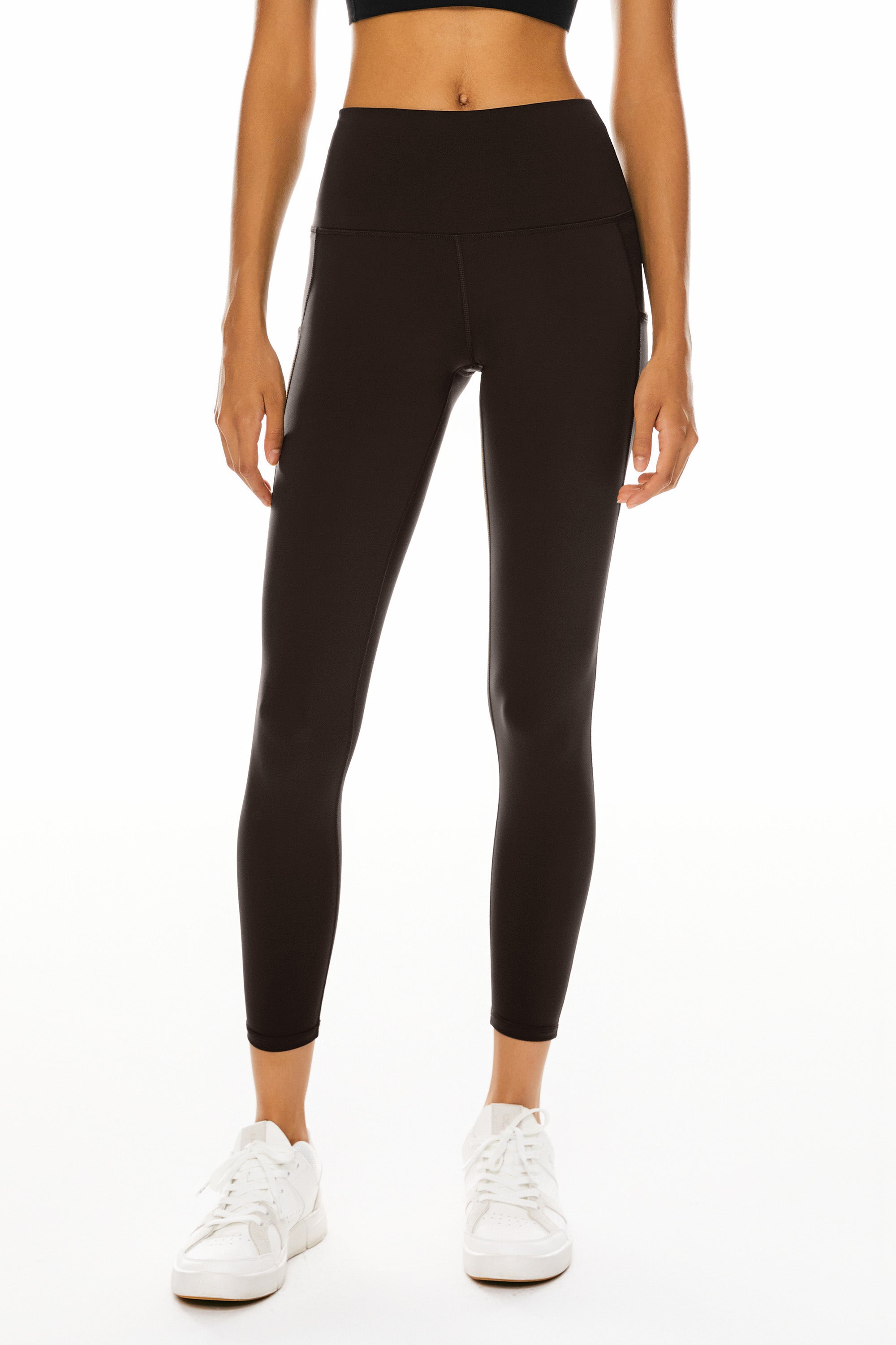 Orolay-7/8 Leggings with Pockets-Image 2 of 7/8 Running Tight with Pockets from Orolay - #color_Umber