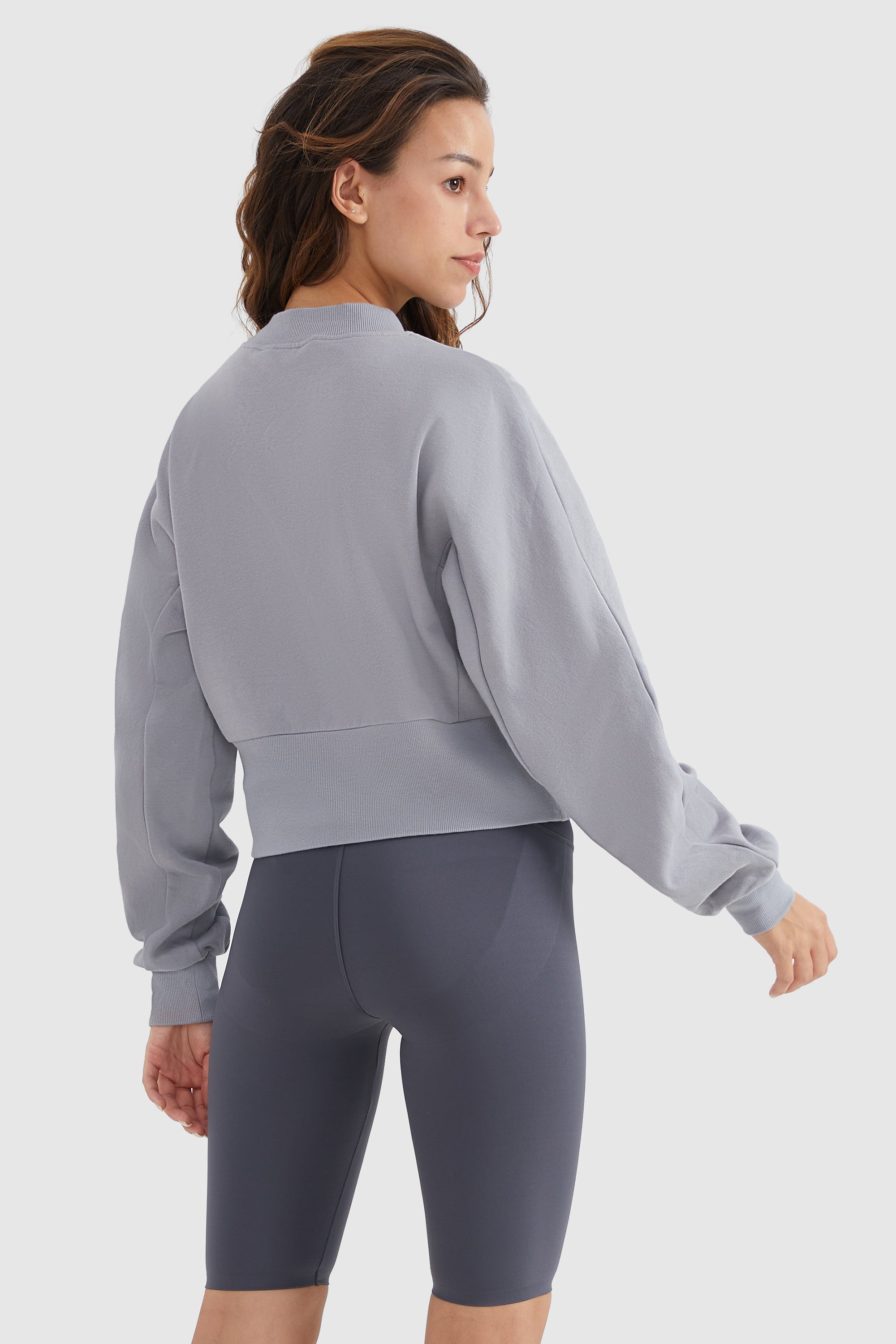 Orolay-Crewneck Drop Shoulder Cropped Sweatshirt-#color_Gull Gray