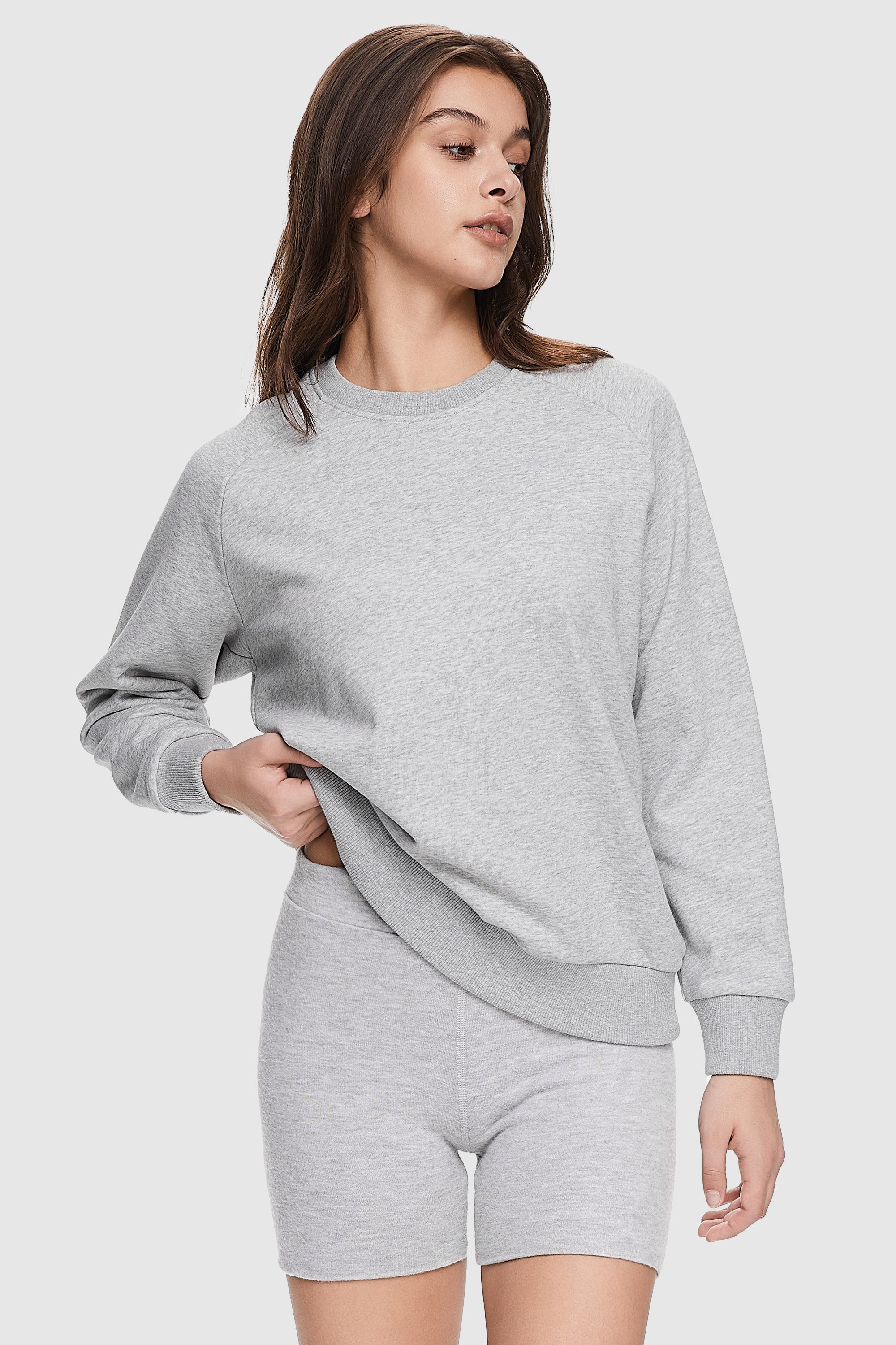 Orolay-Oversized Casual Sweatshirt-Image 2 of Oversized Casual Sweatshirt from Orolay - #color_Quiet Gray