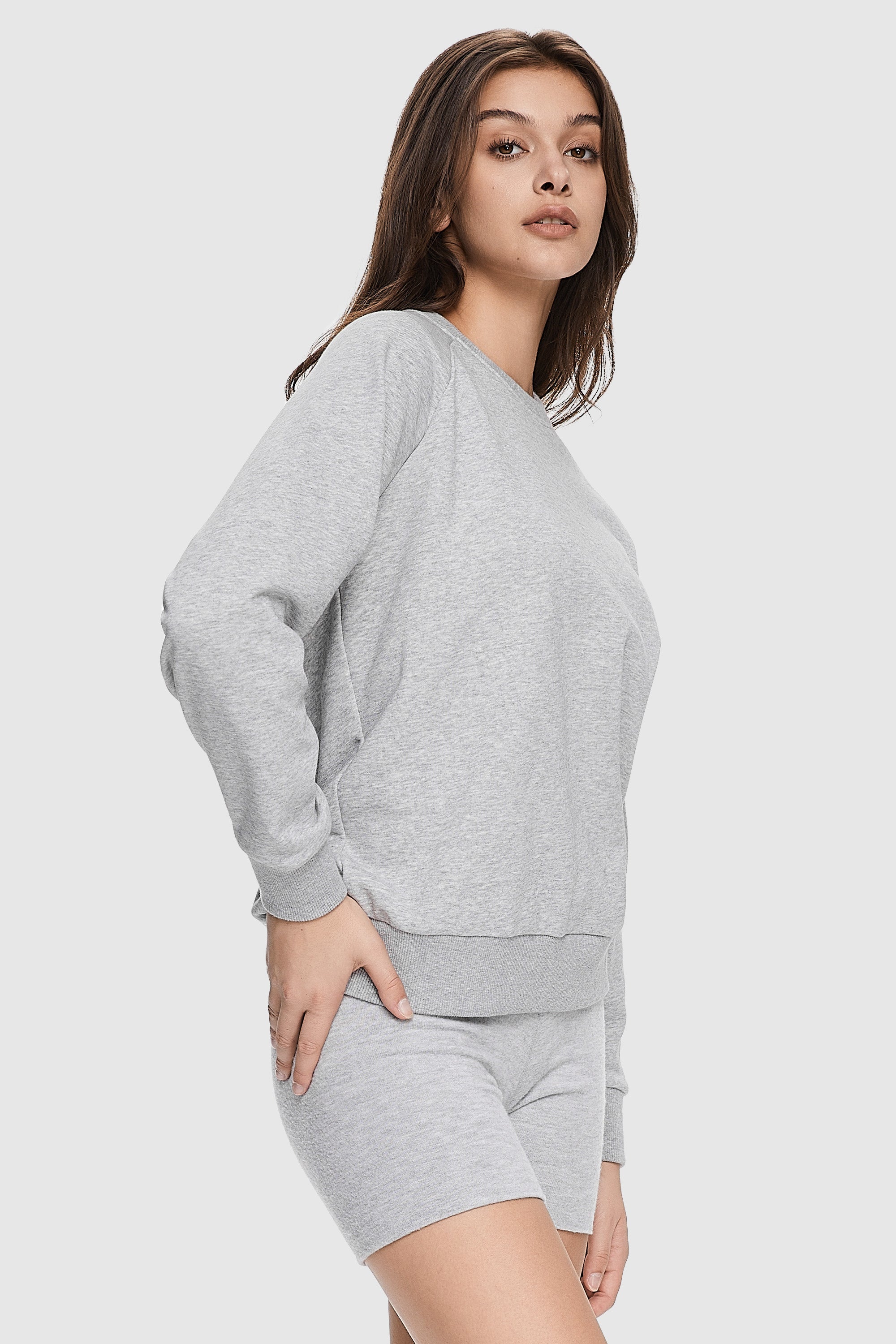 Orolay-Oversized Casual Sweatshirt-Image 3 of Oversized Casual Sweatshirt from Orolay - #color_Quiet Gray