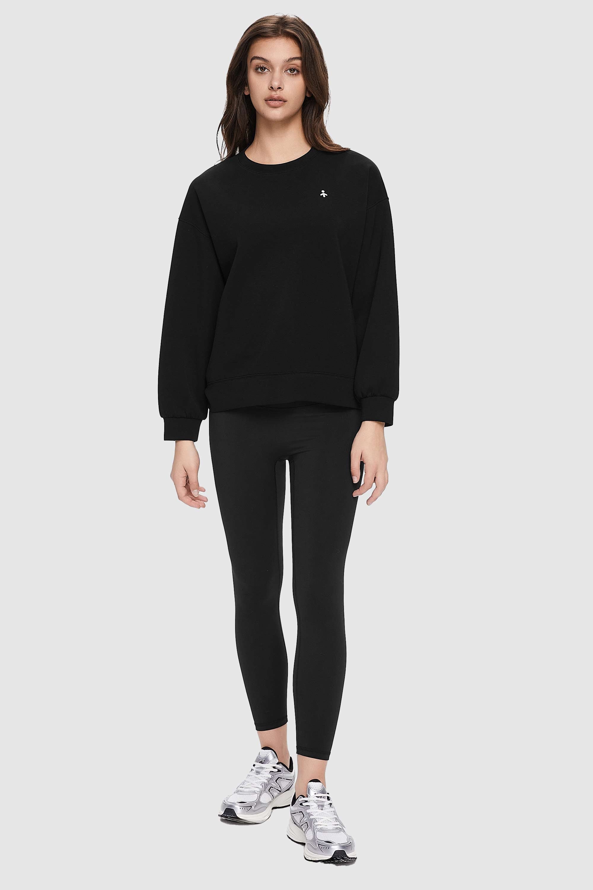 Orolay-Oversized Crewneck Sweatshirt-Image 1 of Oversized Crewneck Sweatshirt from Orolay - #color_Black