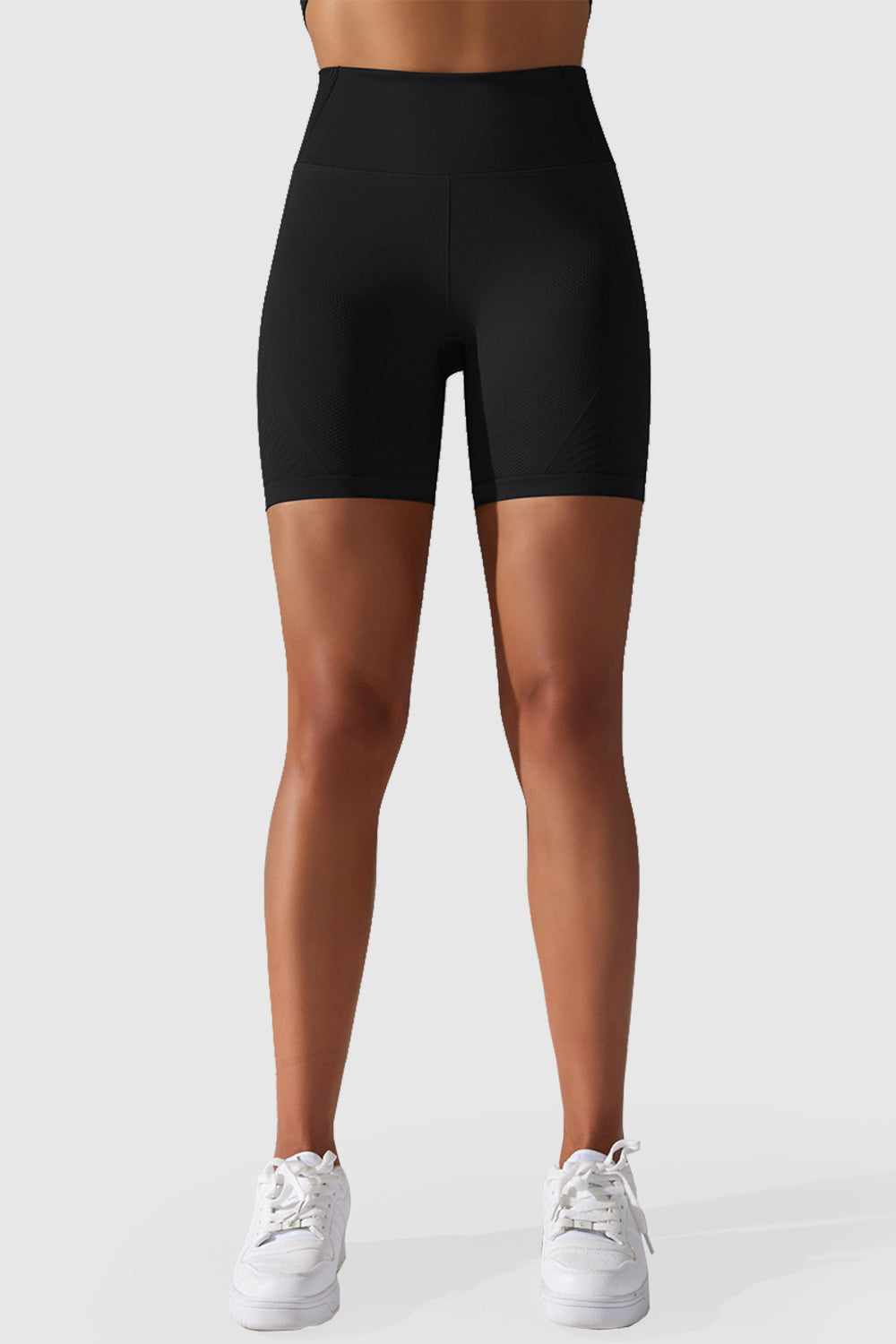 Orolay-Seamless Mid-waist Yoga Shorts-Image 3 of Seamless Crop Athletic Tops from Orolay - #color_Black