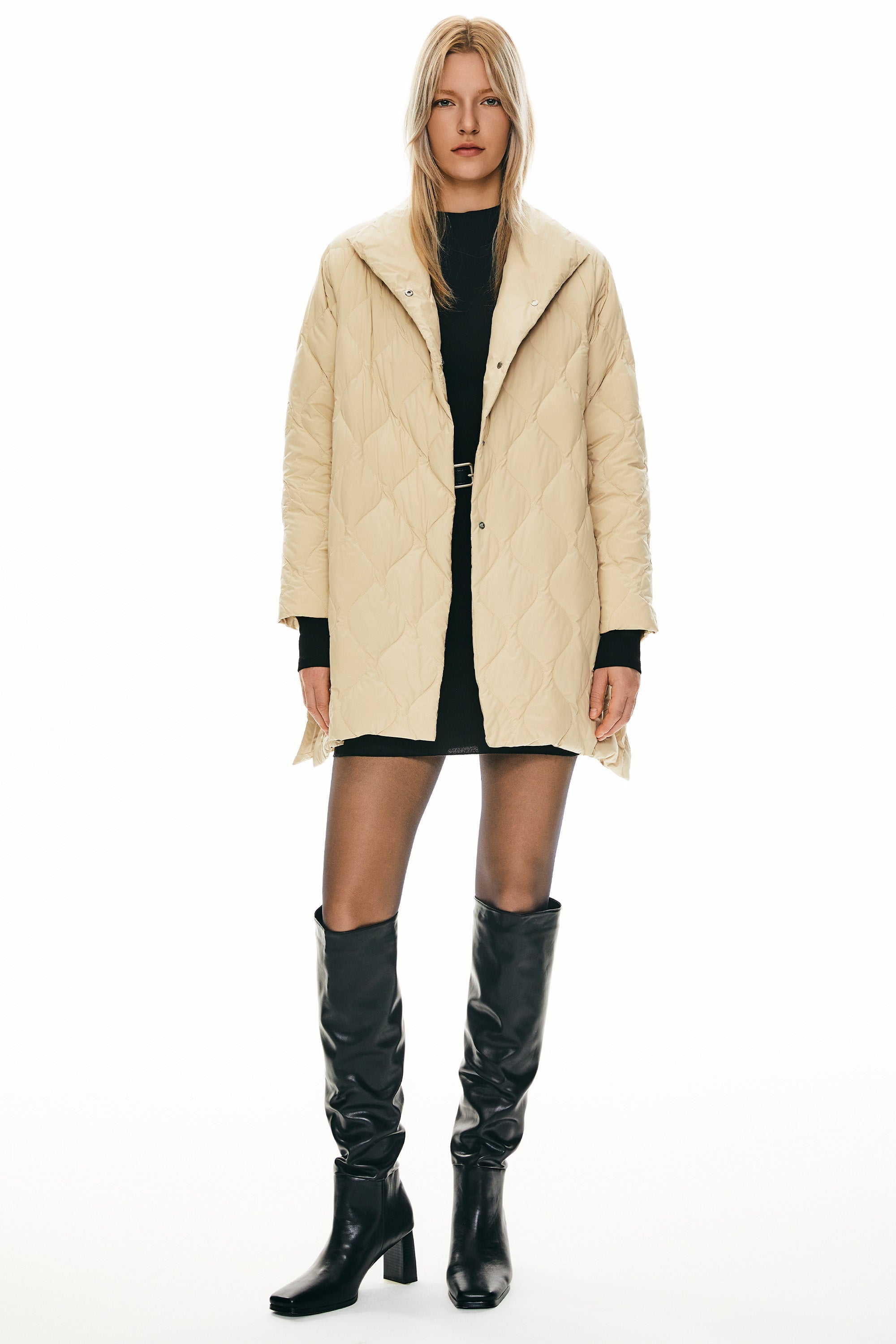Orolay Oversized Quilted Puffer Jacket Lightweight with Pockets #color_khaki 
