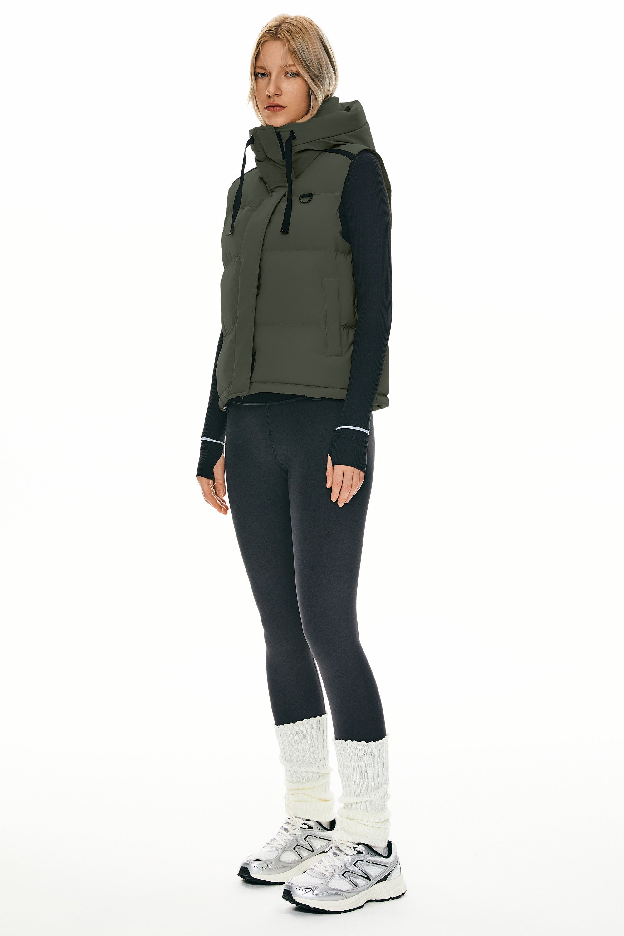 Orolay Puffer Down Vest Hooded Cropped Zip Up #color_dark green