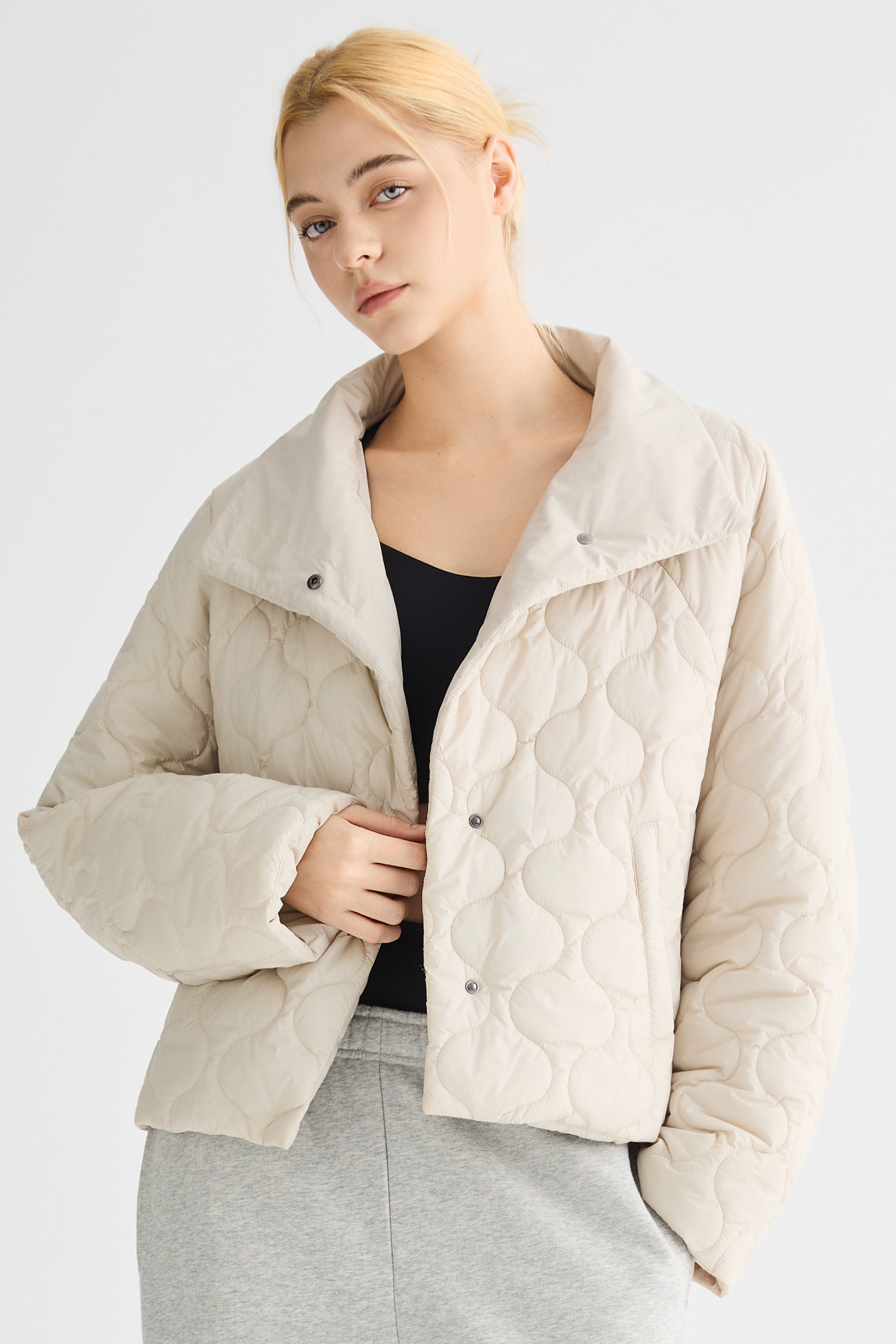 Oversized Quilted Raglan Sleeve Lightweight Jacket #color_beige