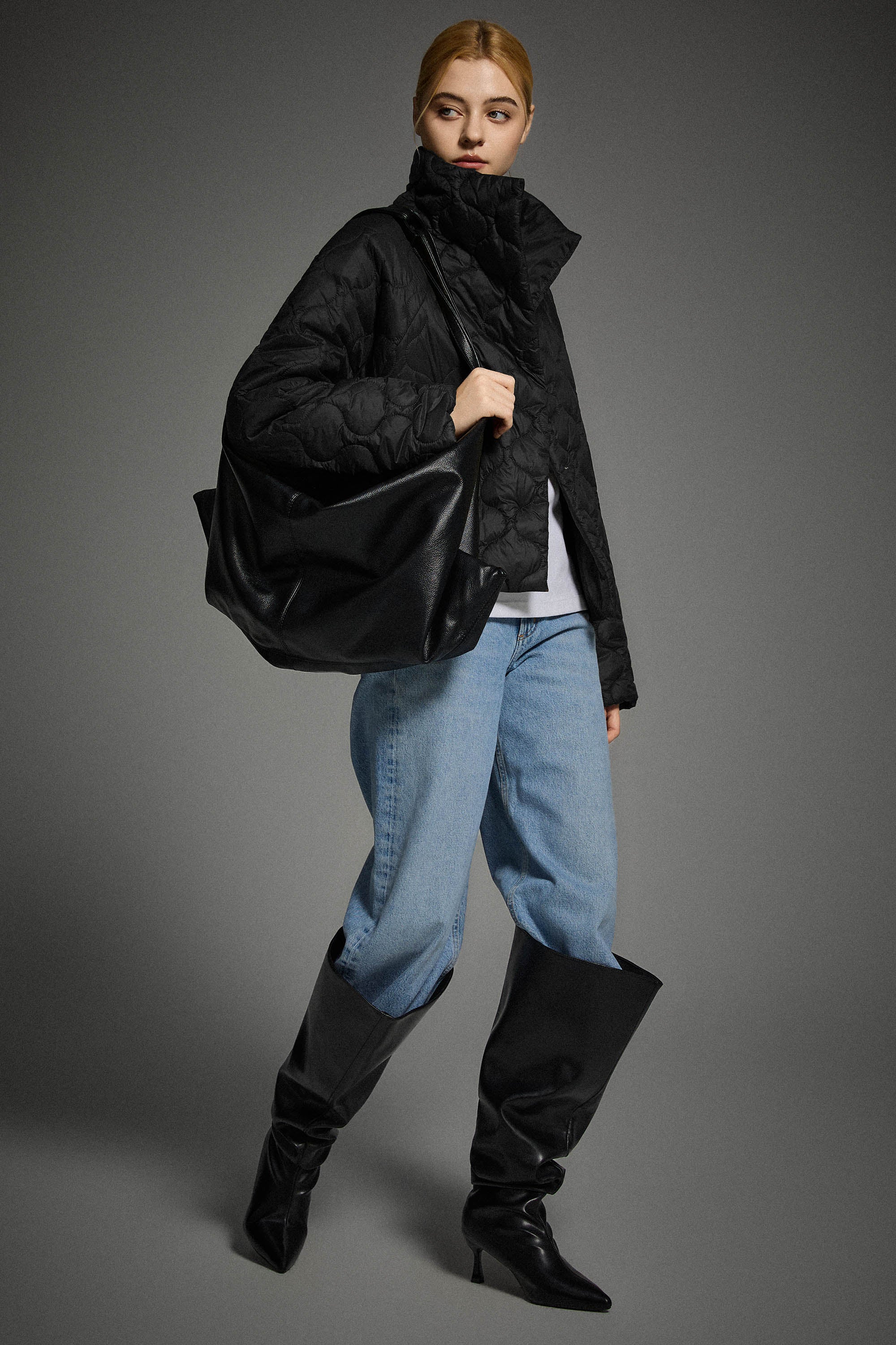 Oversized Quilted Raglan Sleeve Lightweight Jacket #color_black