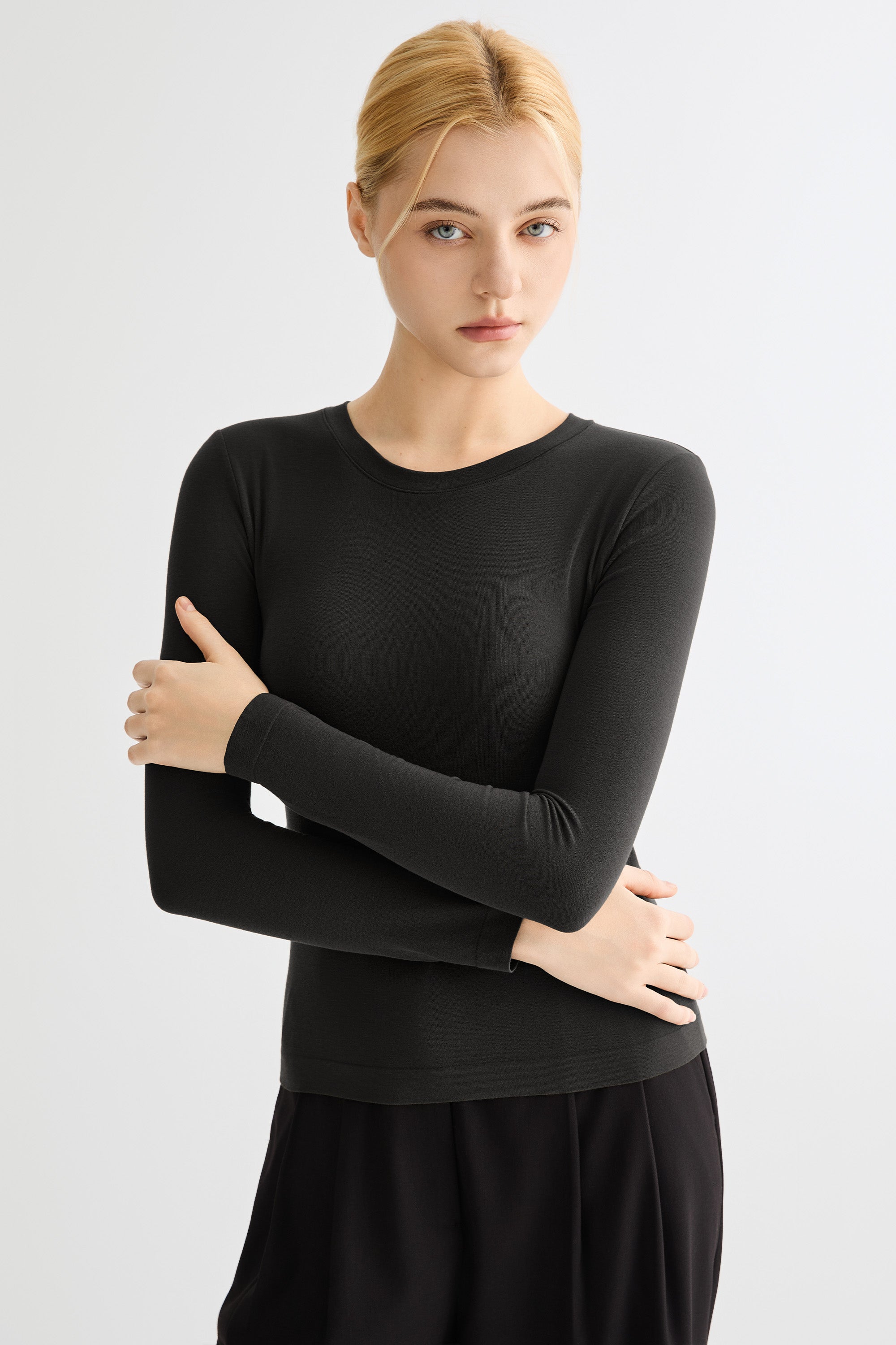 Padded Knit T-shirt OROLAY #color_black
