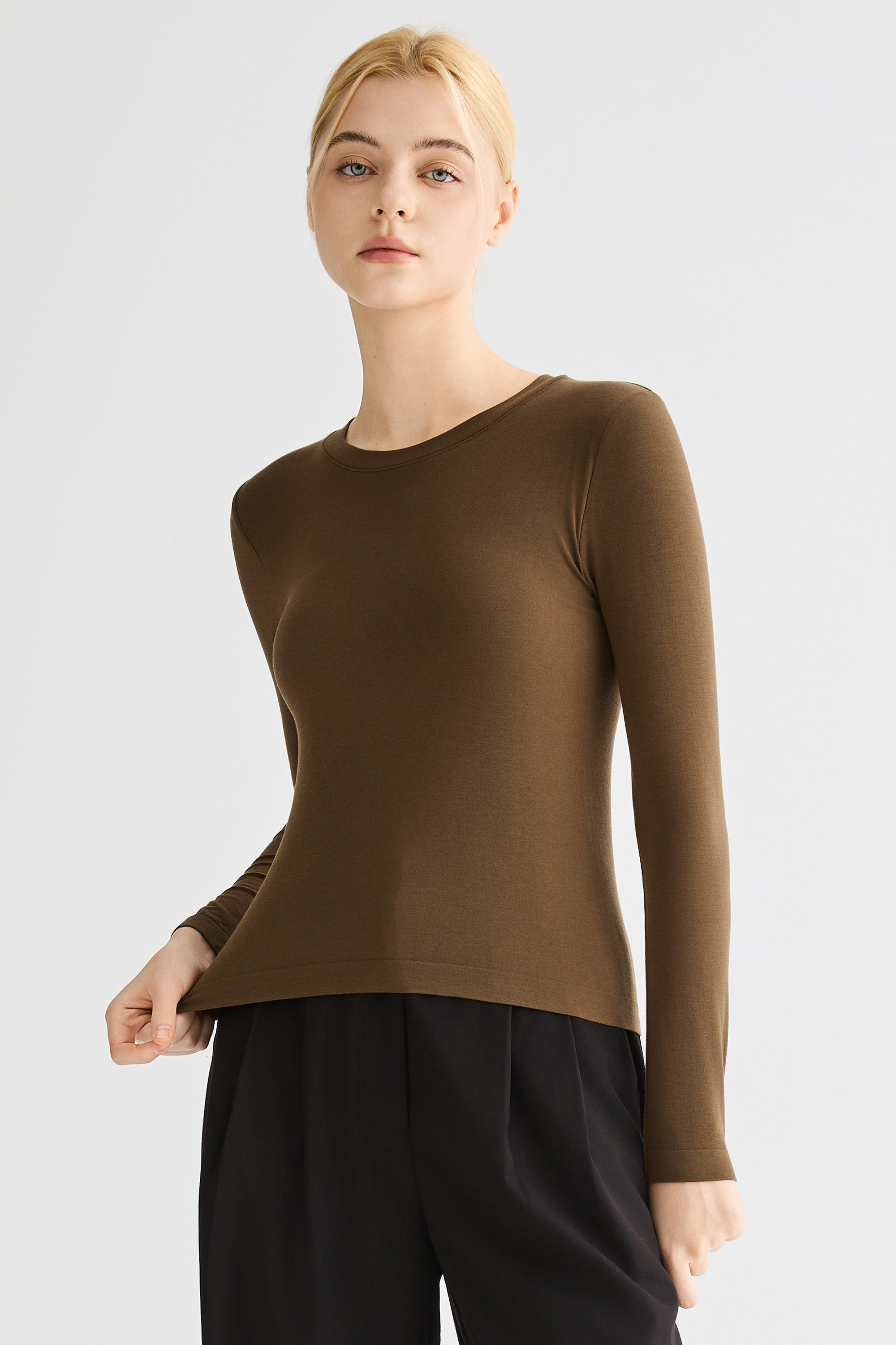 Padded Knit T-shirt OROLAY #color_brown