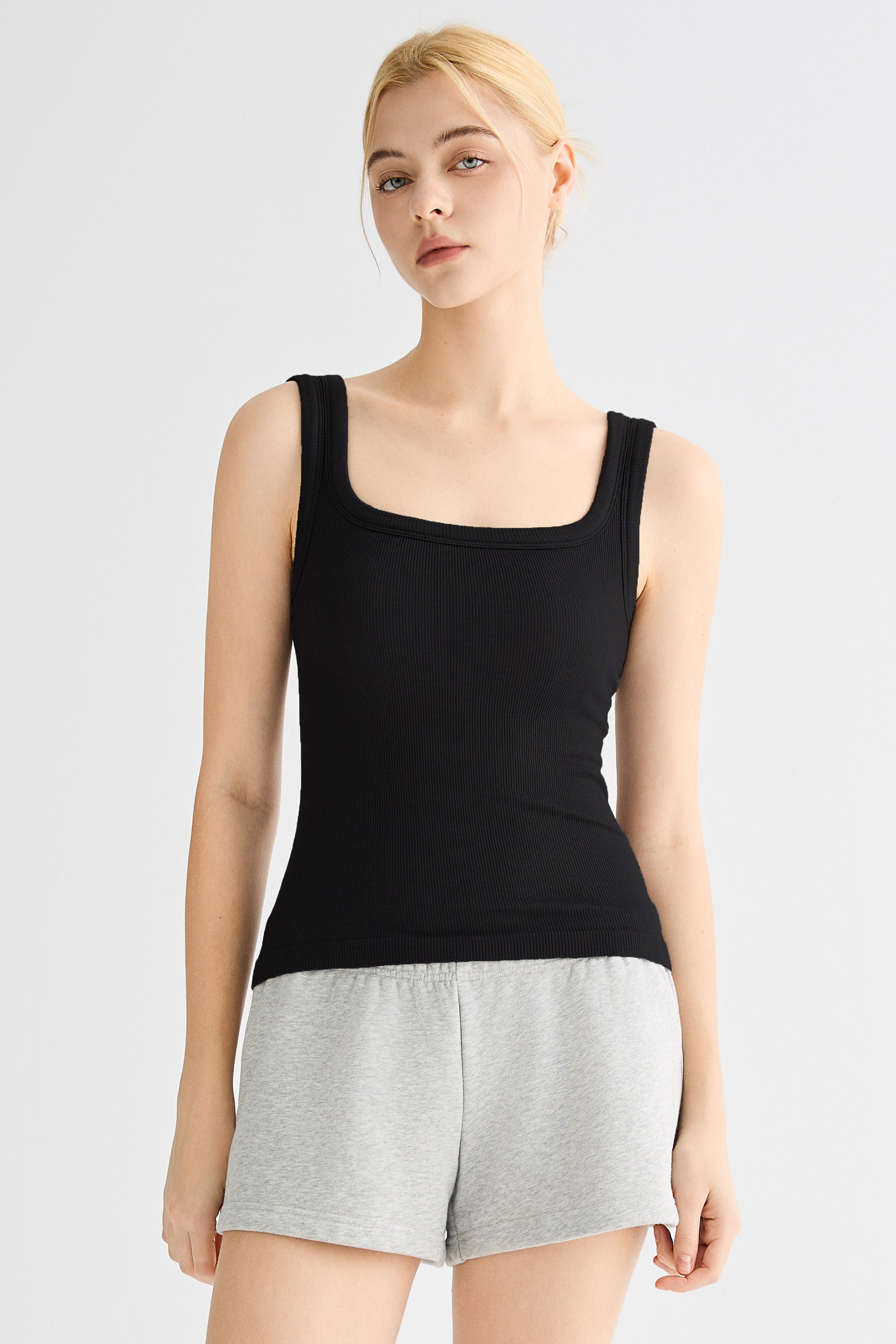 Padded Ribbed Wide-Strap Crew Tank orolay #color_black