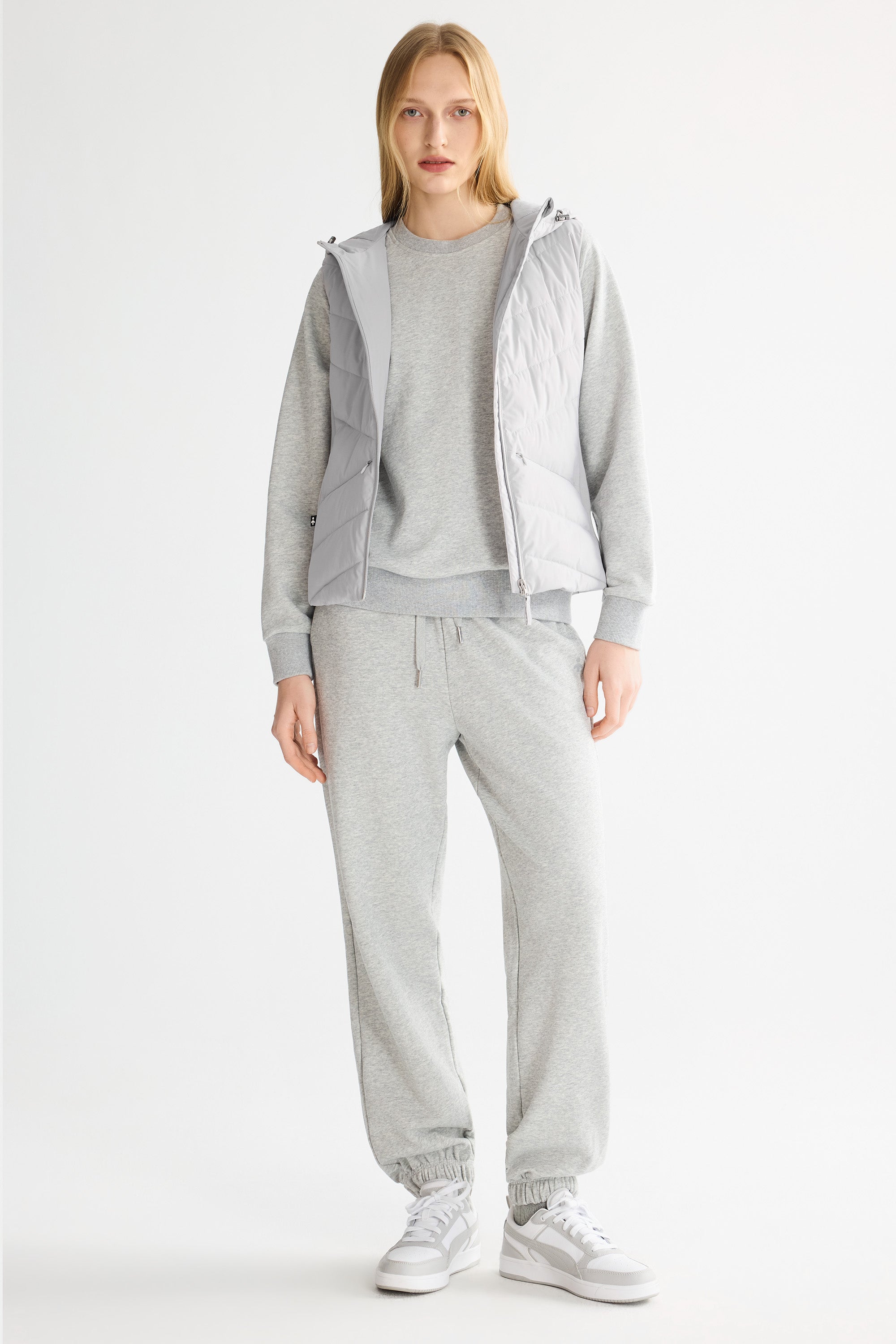 Orolay Quilted Vest with SLim-Fit Waist Design #color_gray