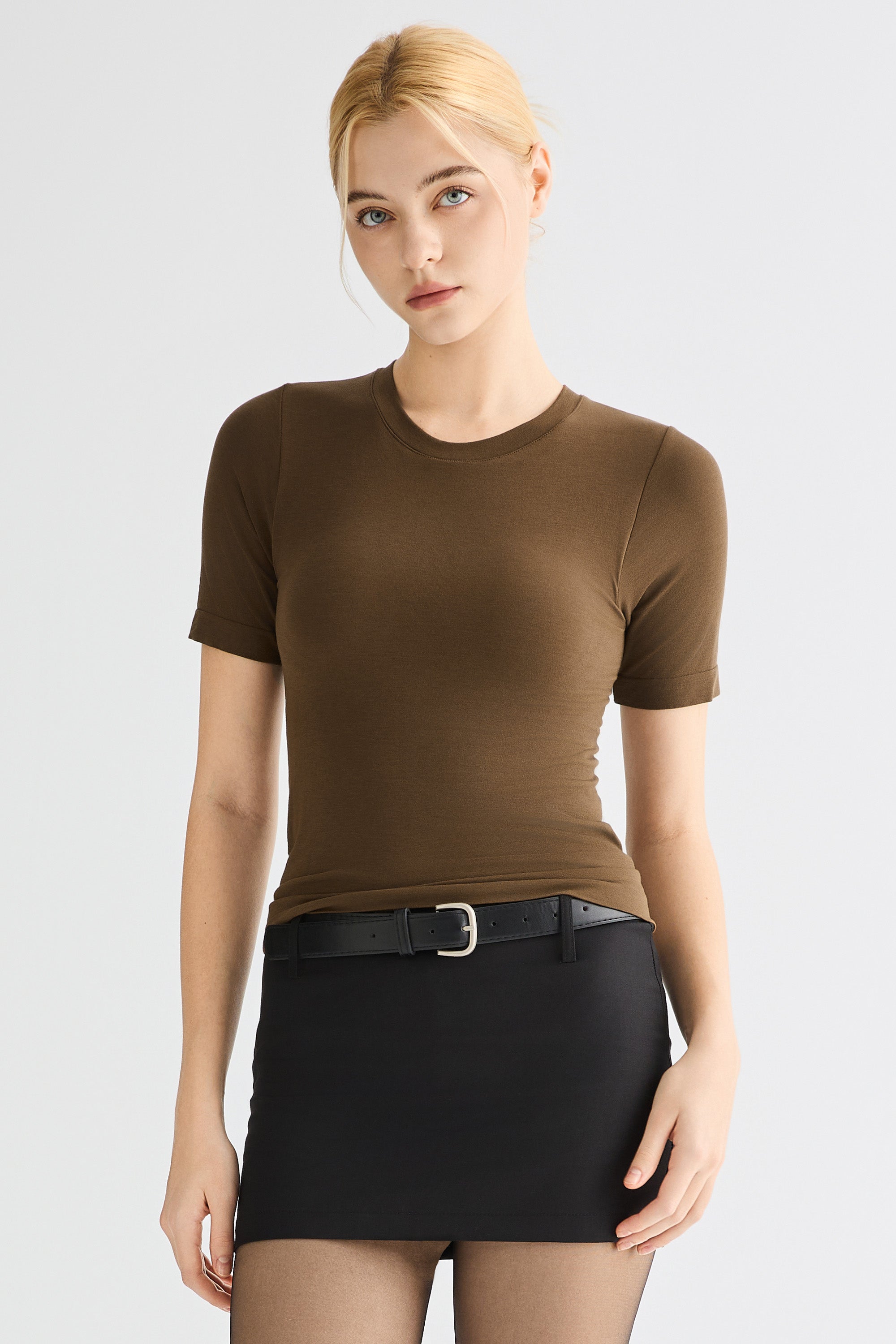 Short-Sleeve Padded Knit Crew T-Shirt OROLAY #color_brown