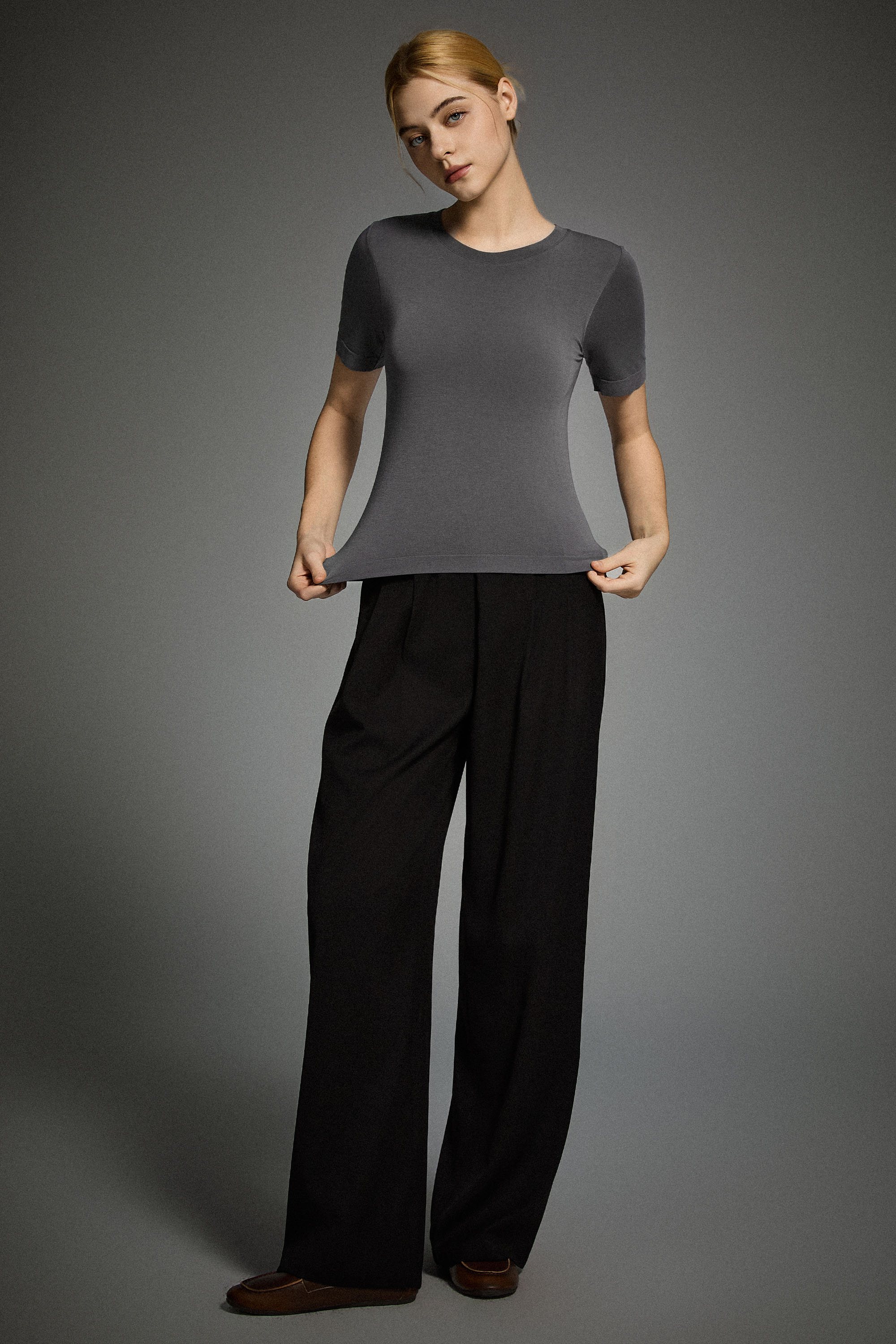 Short-Sleeve Padded Knit Crew T-Shirt OROLAY #color_gray