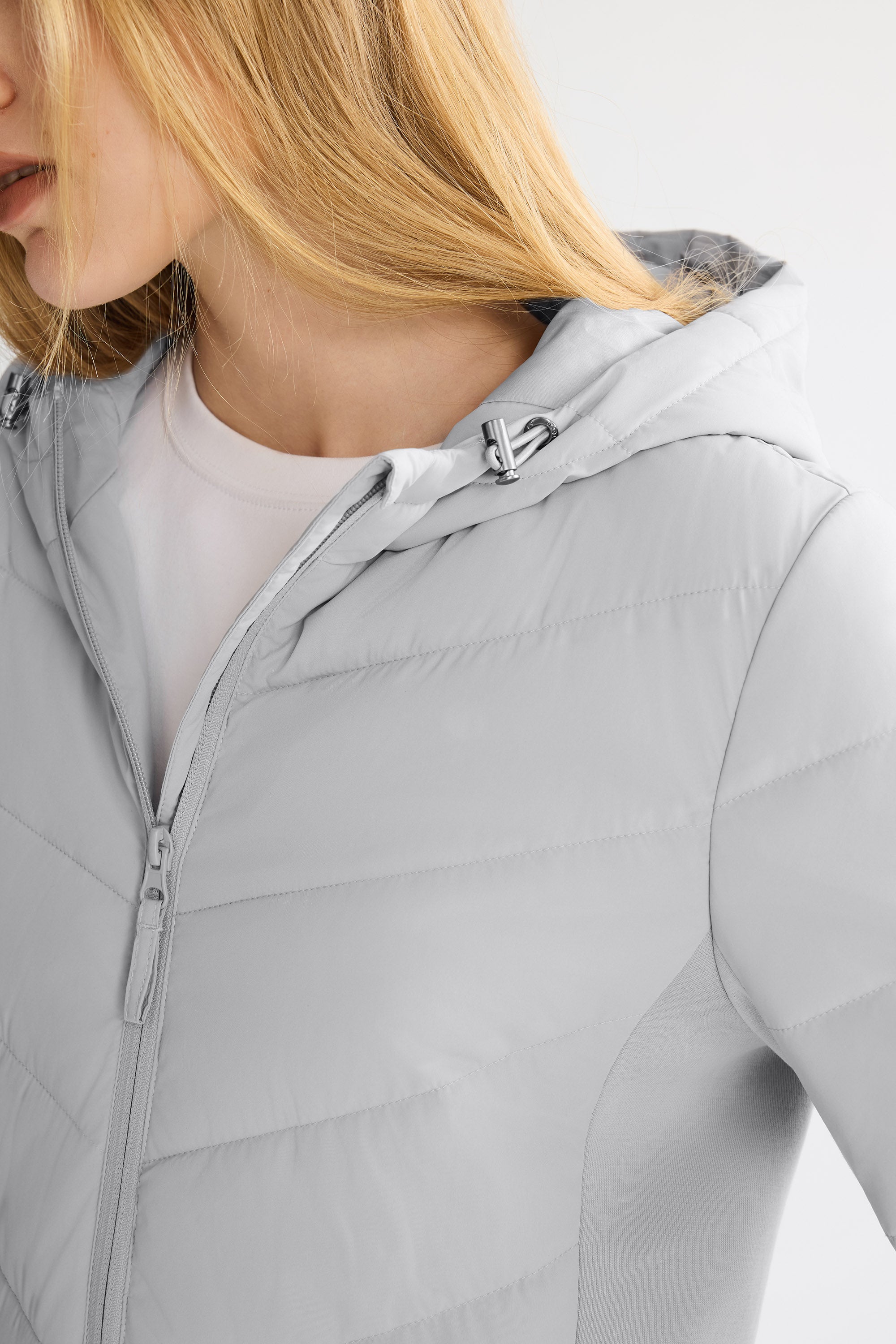 OROLAY Slim-Fit Quilted Hybrid Jacket #color_gray