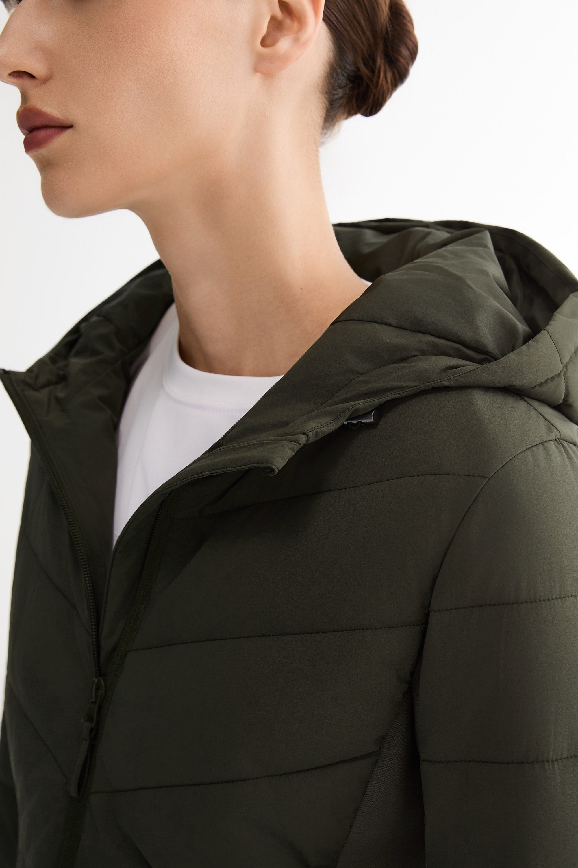 OROLAY Slim-Fit Quilted Hybrid Jacket #color_olive