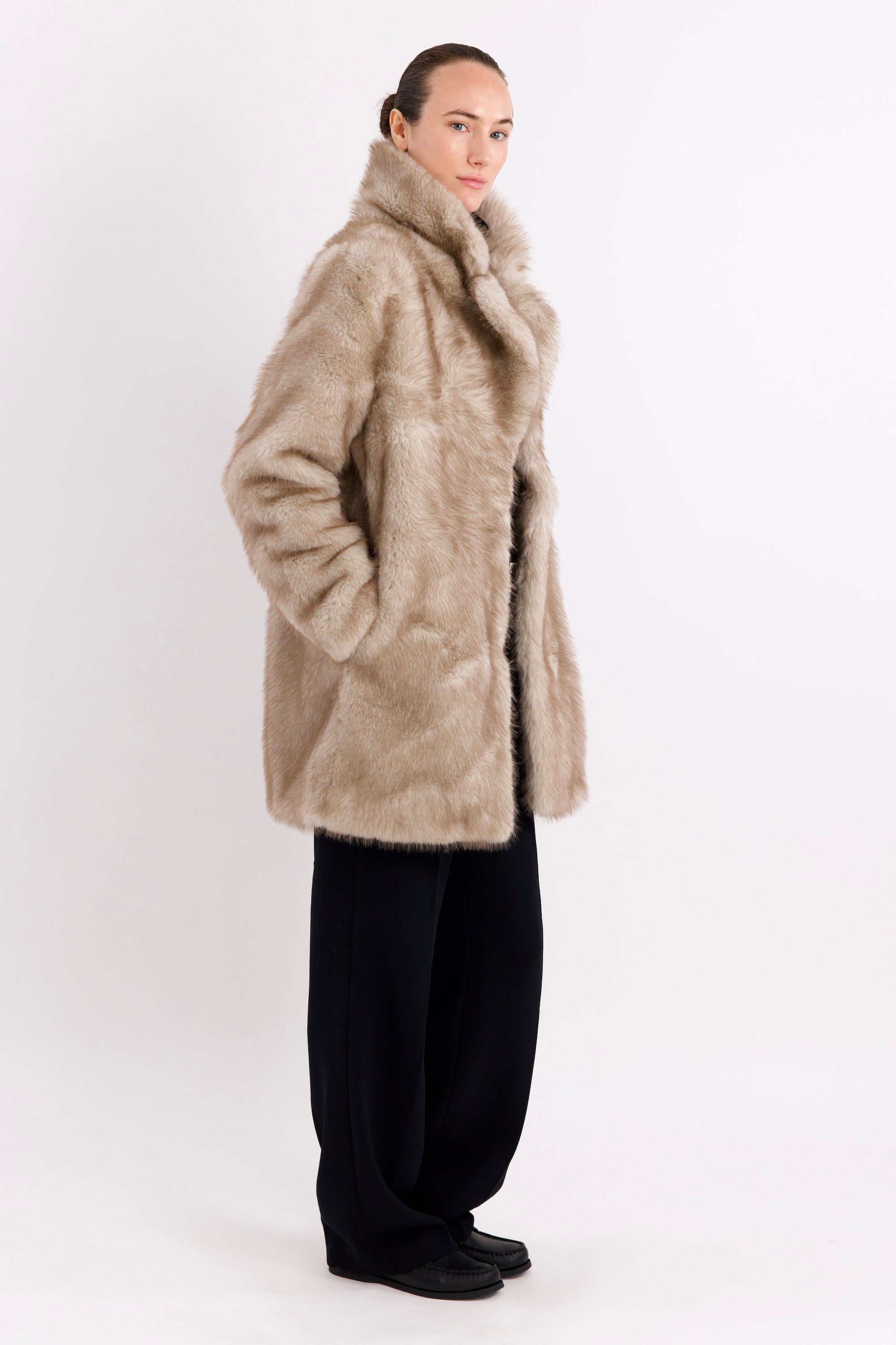 Mid-Length Faux Fur Coat orolay #color_beige