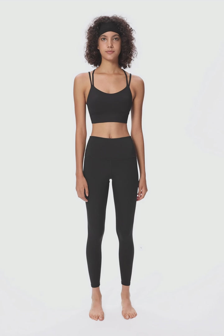 Video of 7/8 Workout Yoga Leggings from Orolay- #color_Charcoal,Umber,Black